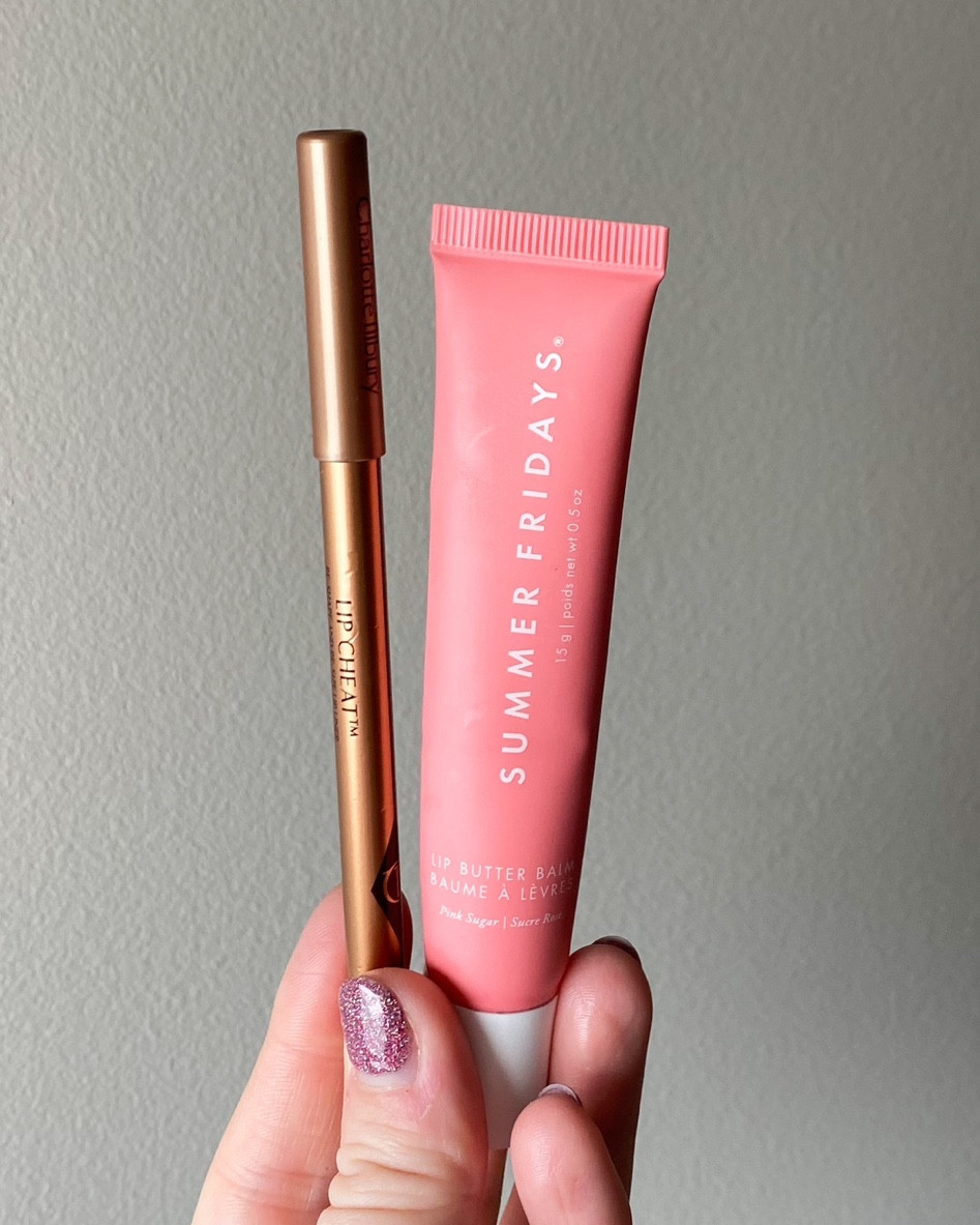 Daily lip combo 💋

Summer Fridays lip balm, tinted lip balm, lip cheat, lip liner, everyday makeup 

#LTKbeauty #LTKunder50