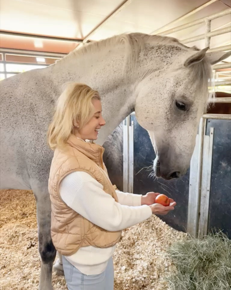 Such a fun afternoon back at the barn w my girlfriends! Spending time at the barn is like being in an ensemble cast— very bonding backstage. I feel most at home & myself when I’m with horses. Can’t wait to get back into horseback riding! 

#LTKActive #LTKWatchNow #LTKPets