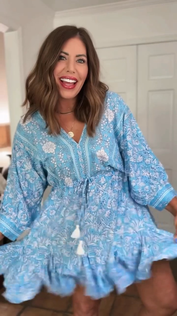 My favorite dress is back in stock! So perfect for spring and summer! lightweight, flirty, and perfect to hide the bloat while still feeling super feminine

Super lightweight and comfy, flirty, and feminine the perfect dress for summer wear it to all of your outdoor barbecues parties, vacations, and more!!

I’m wearing my true size medium and you can 🚨save 40% off with my code MELISSAB40🚨

#LTKOver40 #LTKTravel #LTKWedding