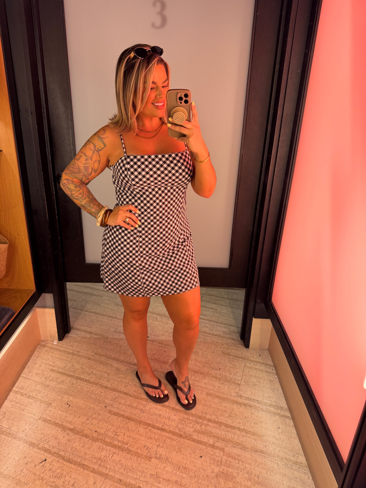 This dress is so good, it’s kinda a linen material on the outside but has an active wear shorts slip built in that’s stretchy and so comfy. 

Size L 

Use stackable code AFSUMMER to save extra 15% 

#Abercrombie #Midsize #Dress 

#LTKSaleAlert #LTKMidsize #LTKFindsUnder100