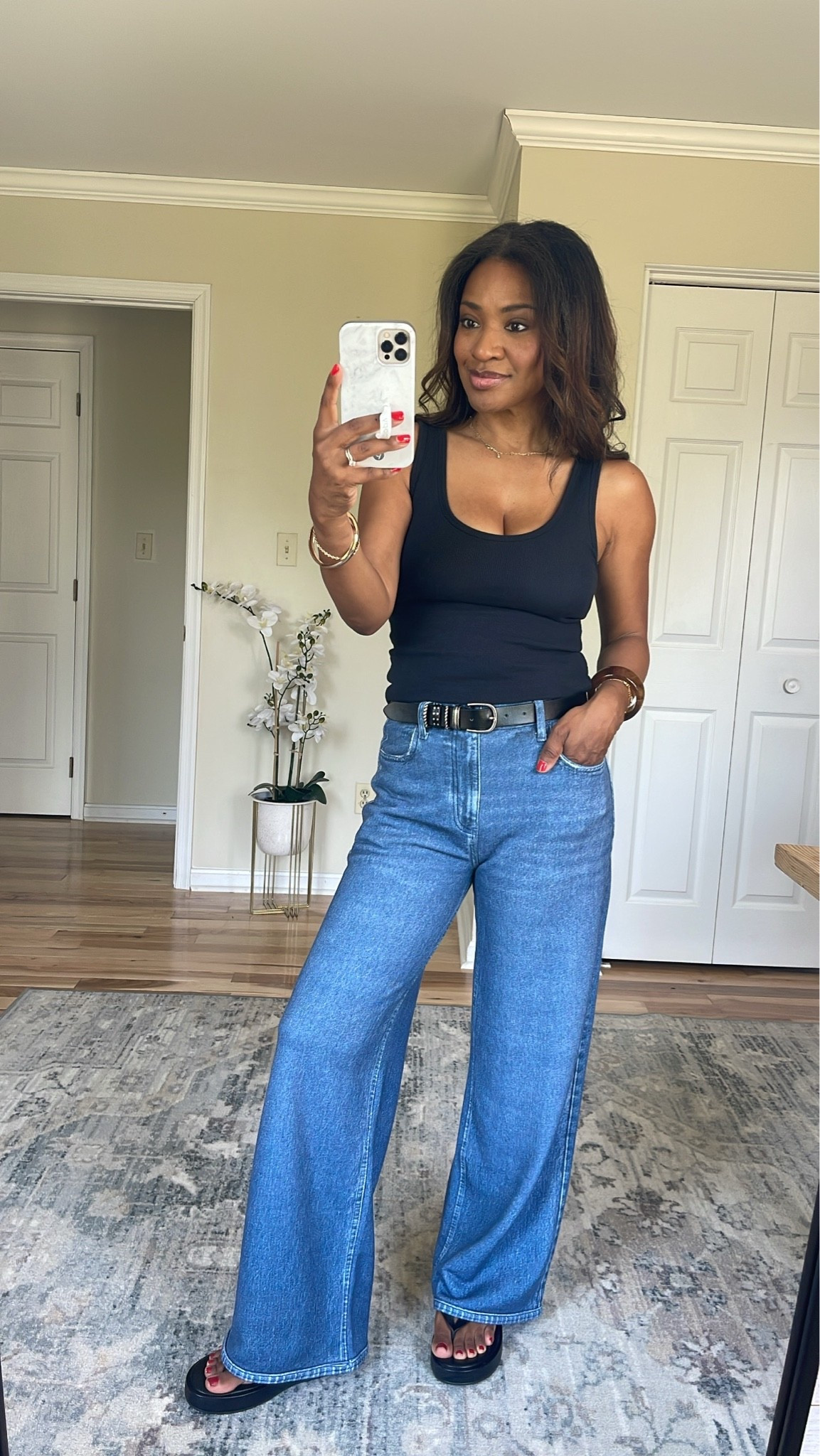 Sharing these Abercrombie sweatpant jeans before they sell out! I’m wearing a size XS. @abercrombie #abercrombiepartner