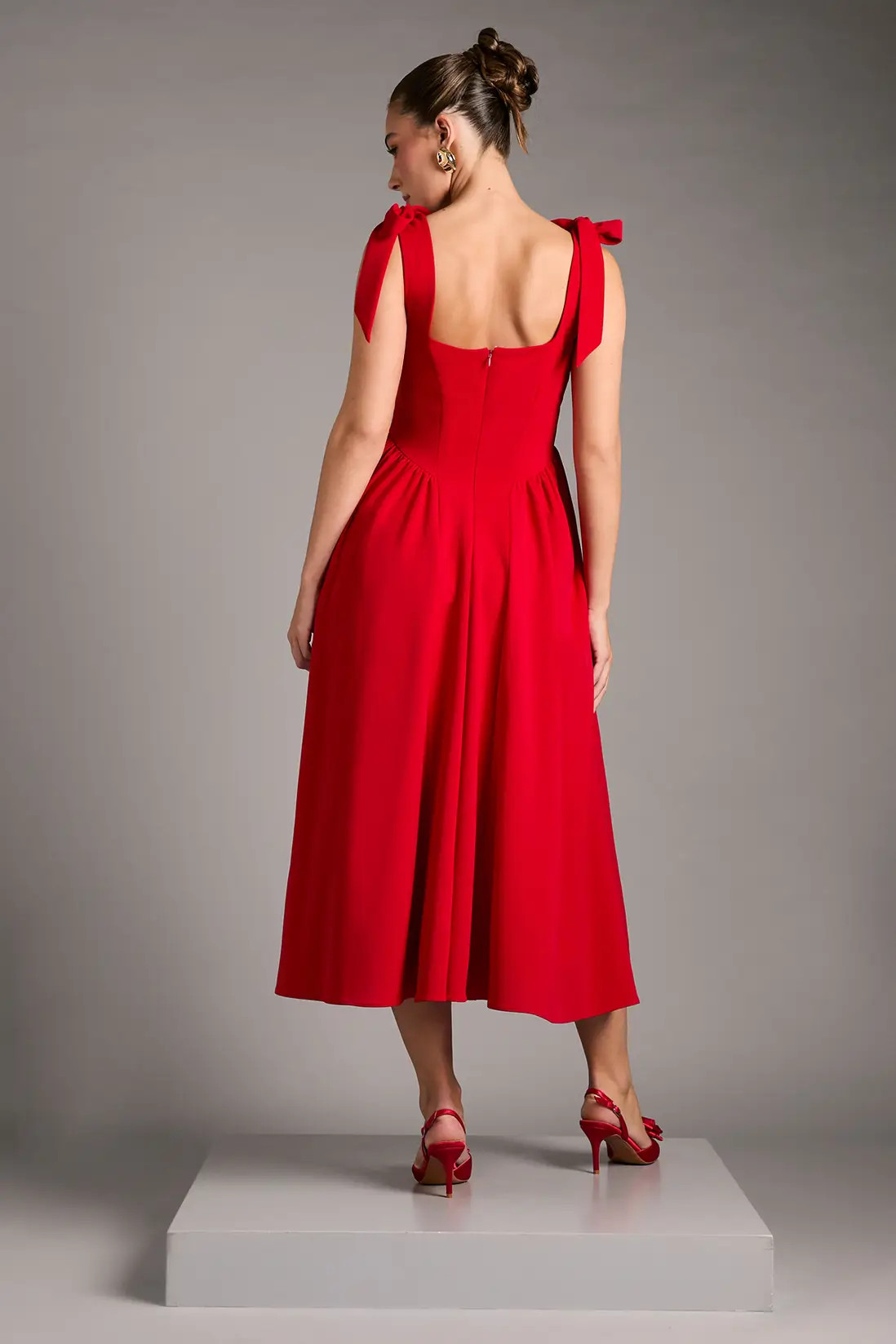 Red Coast Sleeveless Crepe Midi Dress With Bow Detail Straps | Boohoo | Boohoo.com (UK & IE)