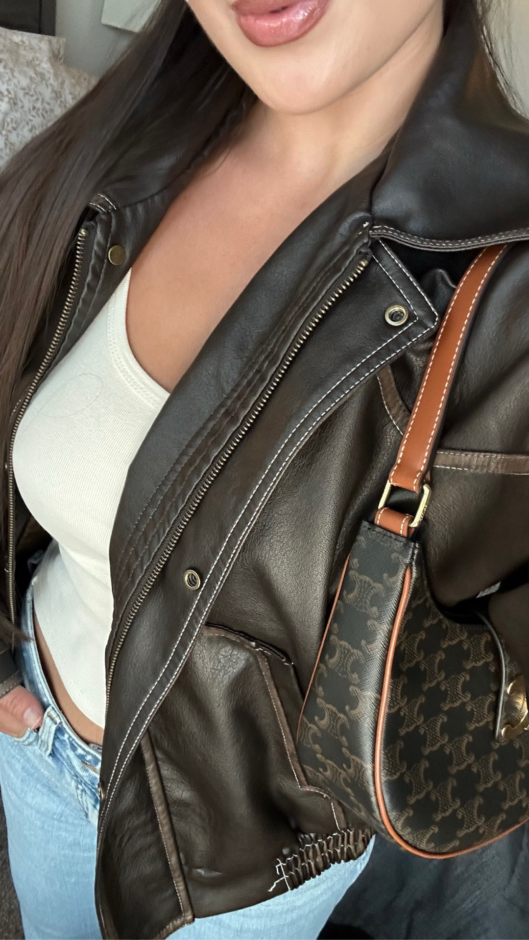 Girl bag 💞 

Purse is Celine ‘MEDIUM AVA TRIOMPHE BAG IN TRIOMPHE CANVAS AND CALFSKIN'

#LTKBeauty