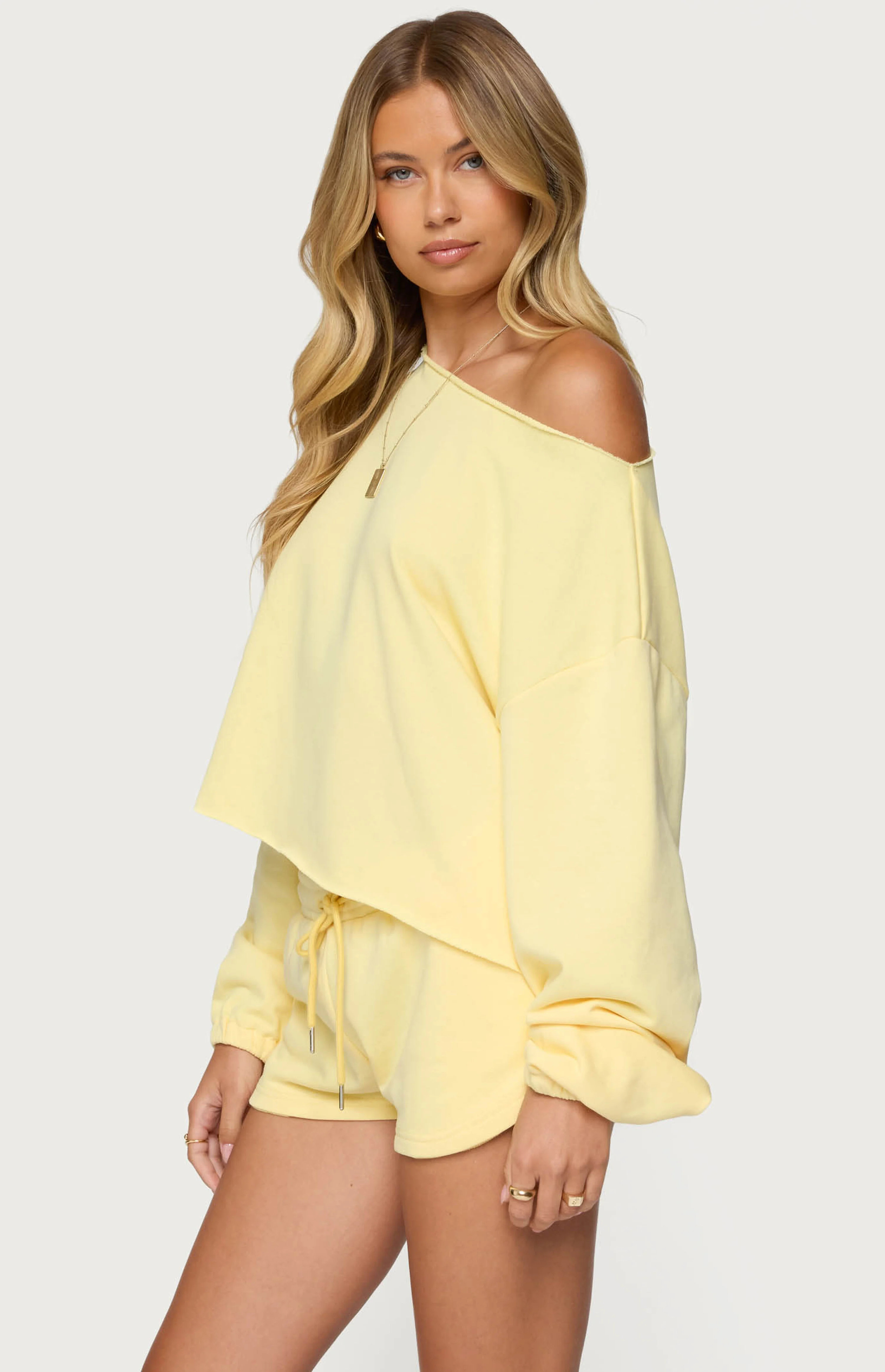 Edikted Kordelia Off Shoulder Sweatshirt | PacSun