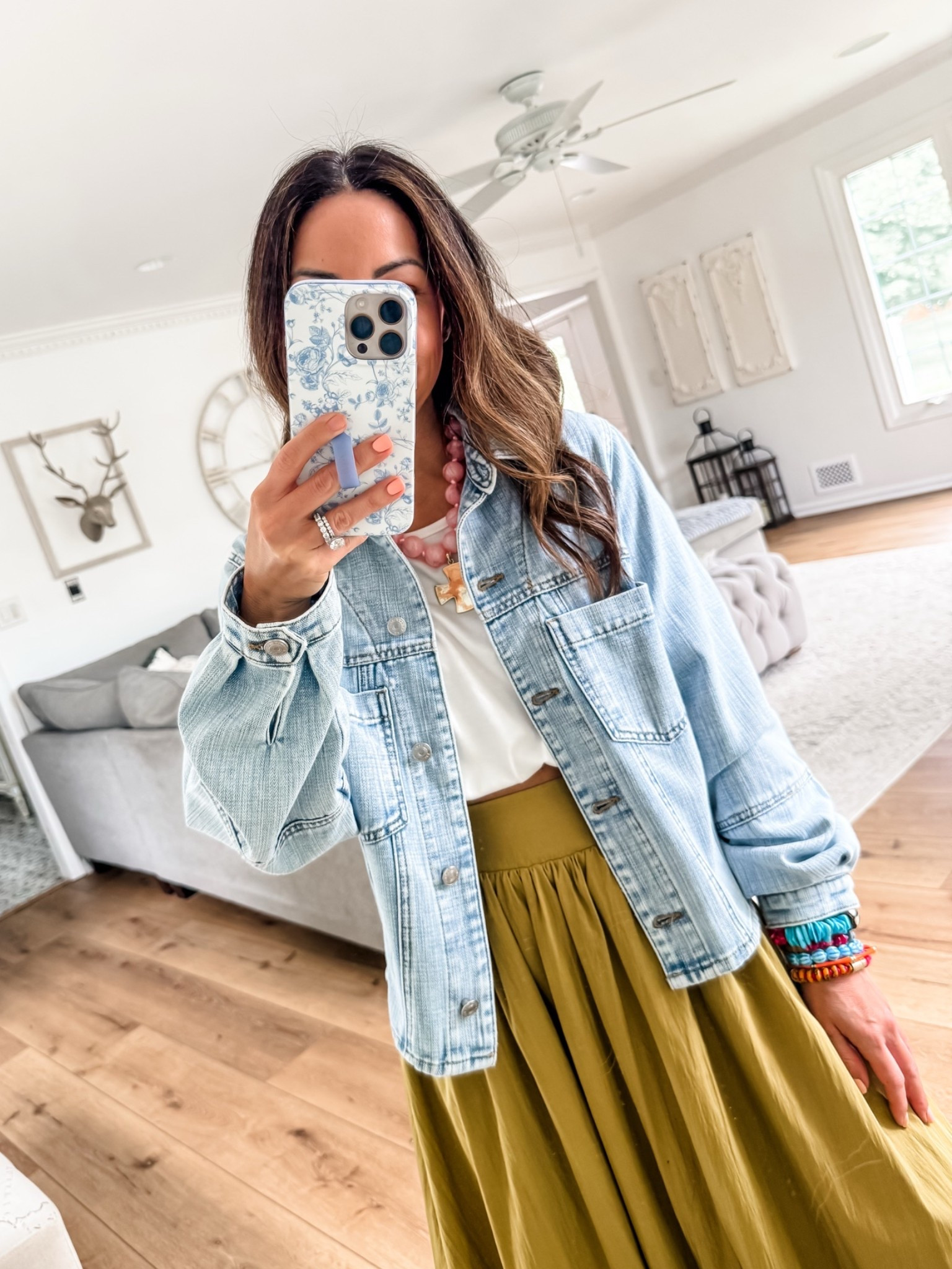 One of my favorite denim jackets is back! Wearing small denim jacket

#LTKOver40