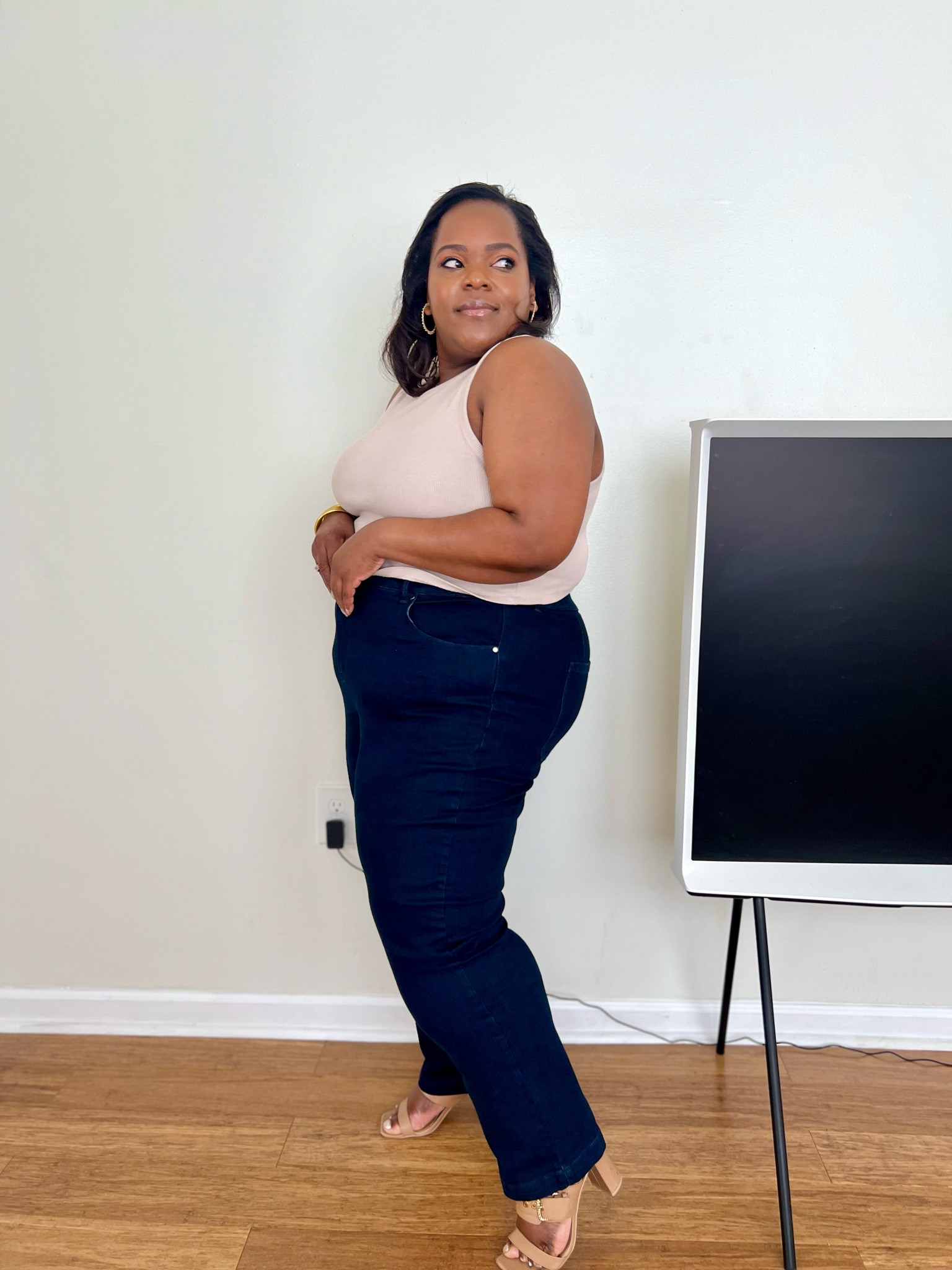 Nothing like a good pair of denim jeans! Rounding up a few of my favs from Universal Standard. Use code: INFS-AMBNICOLE for 10% off! @leliassoutherncharm 

Teacher outfit / summer outfit / denim / plus size / midsize 👖 

#LTKPlusSize #LTKMidsize #LTKFindsUnder100