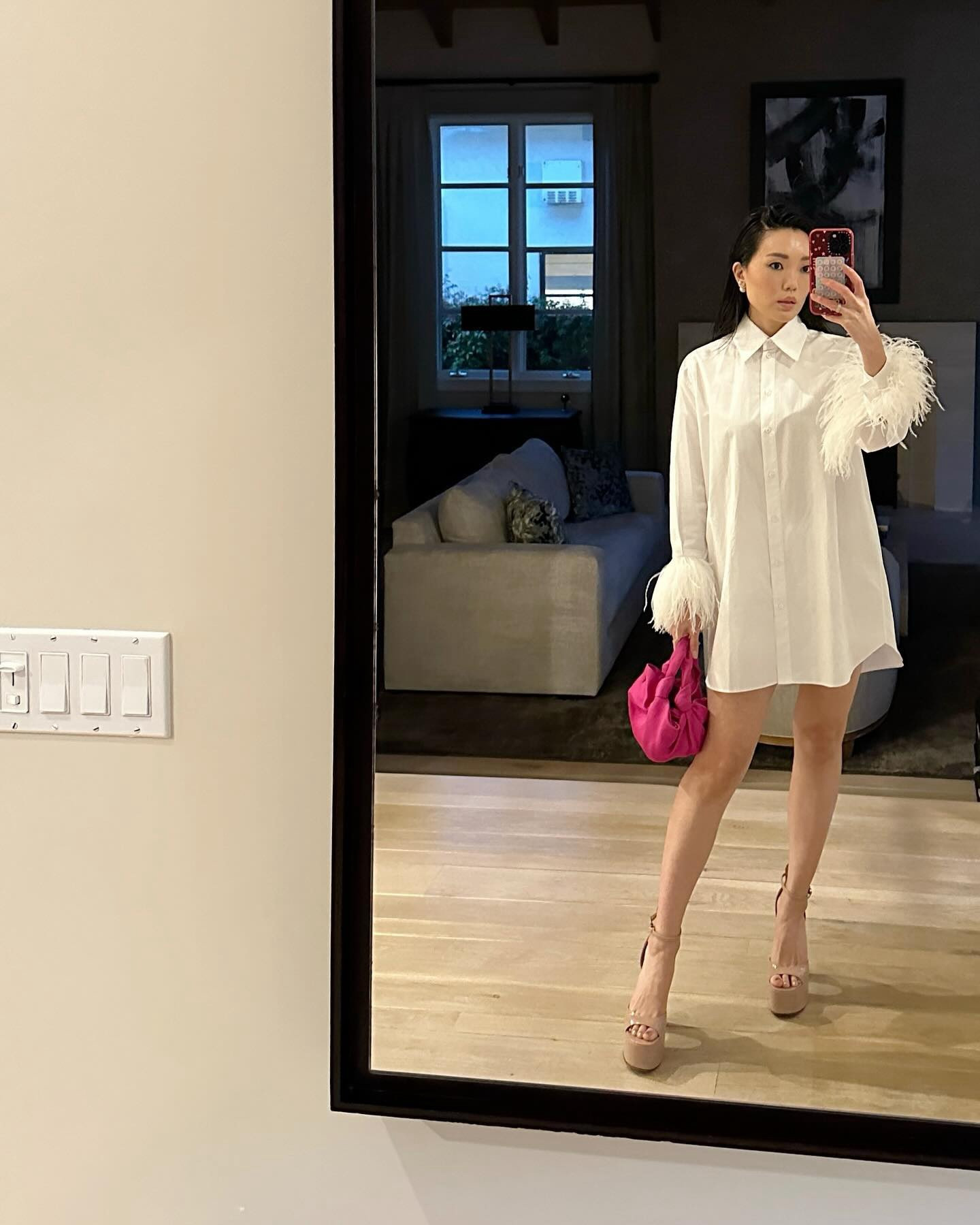 I decided to give wet hair a try for last night’s event to celebrate Beyoncé’s new hair brand @cecred and loved it so much I might have to put it into the rotation. It was surprisingly easy to do and wore well throughout the night! 

MAKEUP
@armanibeauty Luminous Silk Foundation
@luxunfiltered Bronzer + Blush
@diorbeauty Blush in Cherry
@kosas Undressed Eyeshadow Palette
@rarebeauty Eyeliner
@lancomeofficial Monsieur Mascara
@emcosmetics Lip Liner in Bunny
@summerfridays Lip Oil in Pink Cloud

HAIR
Water + a whole tub of @bumbleandbumble BB Curl Gel

*I wet my hair in sections and then coated it with a glob of gel twisting it with my finger. I did this all over my head and then took a blow dryer to gently dry the sections of hair. I used the whole jar of gel.. and went for a side part to go vampy. So fun to get out of my usual style and try something new!