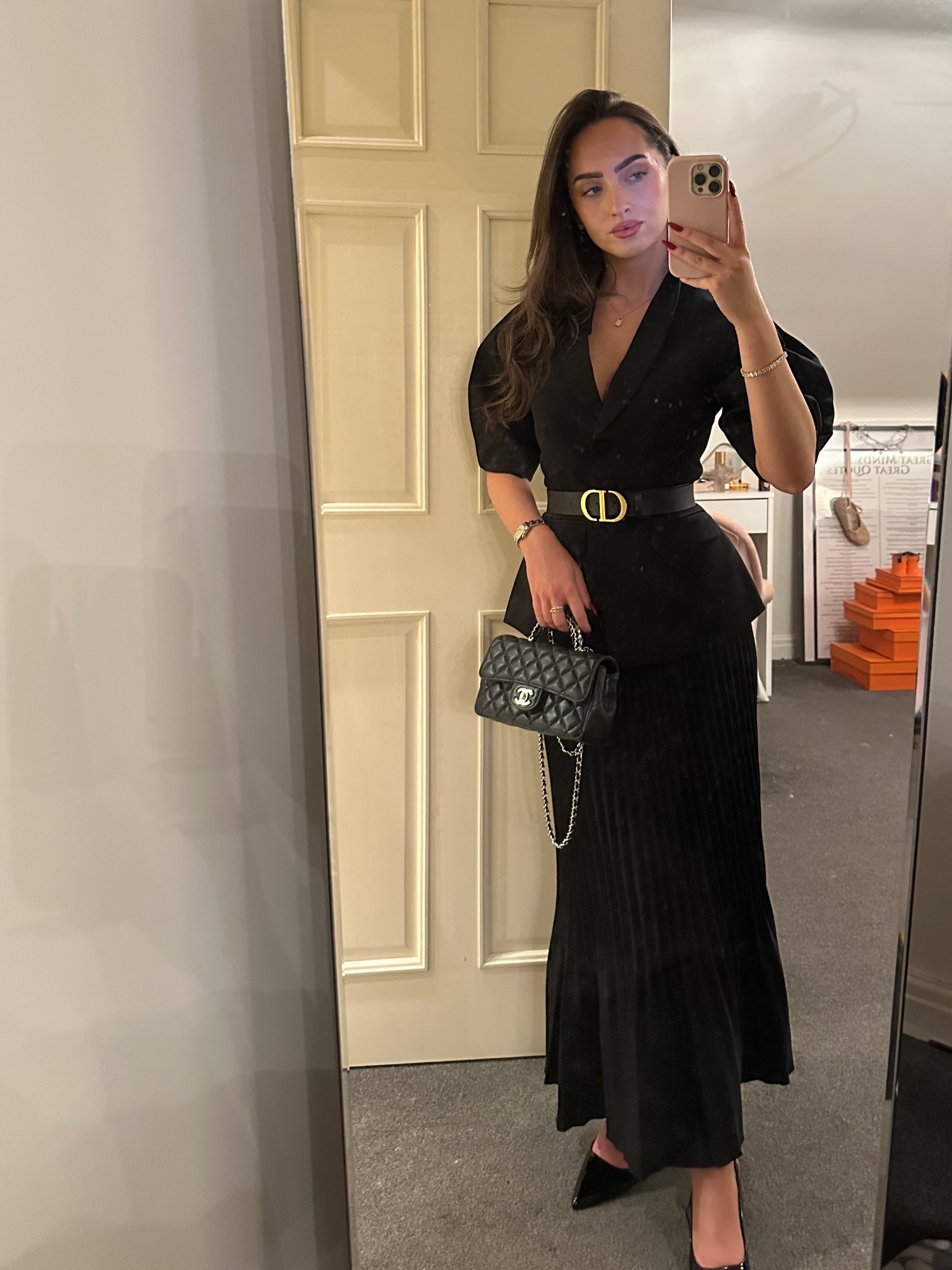 Christmas outfit idea number 1🖤

#LTKluxury #LTKwinter #LTKpartywear