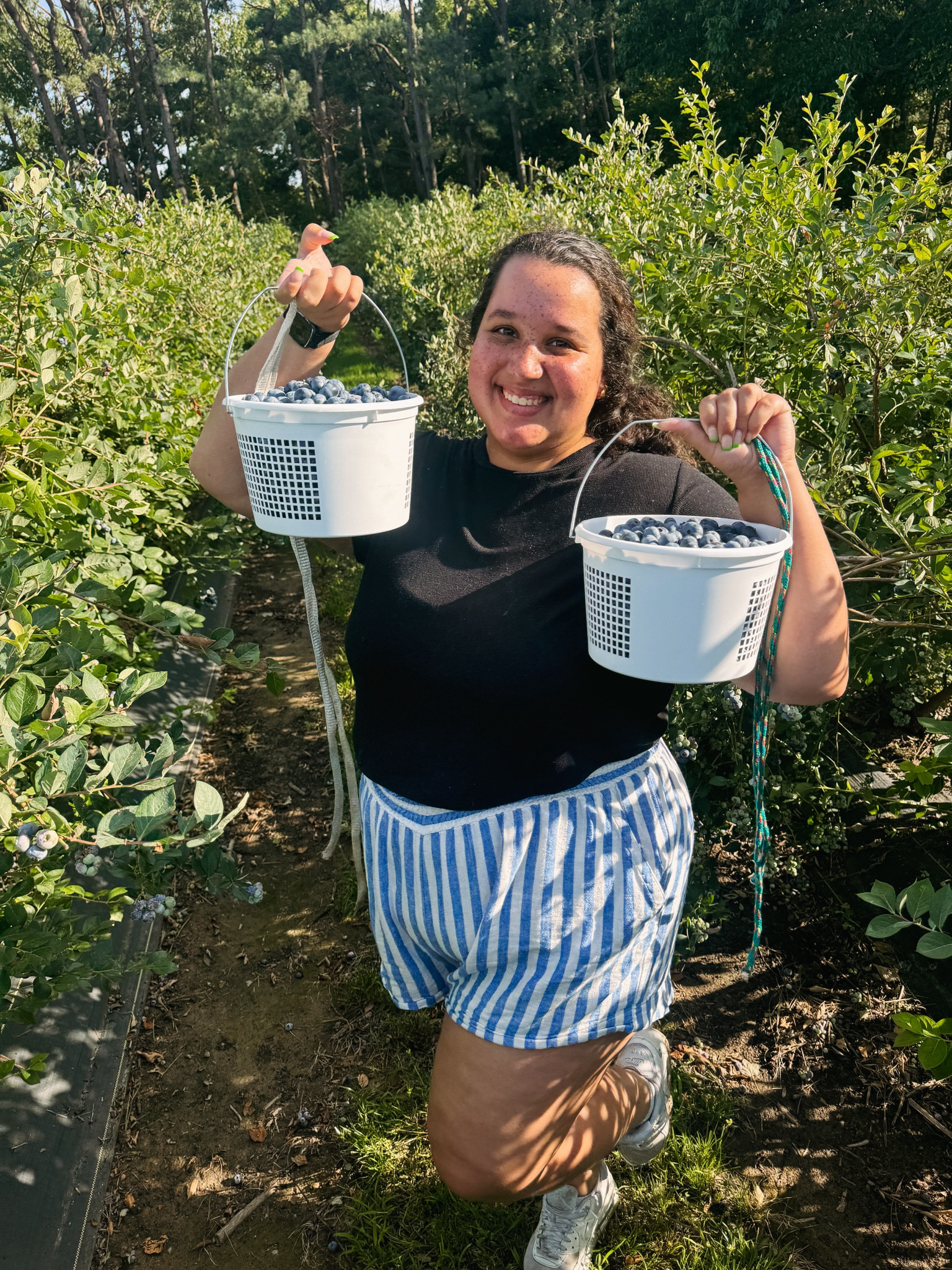  blueberry picking outfit!!