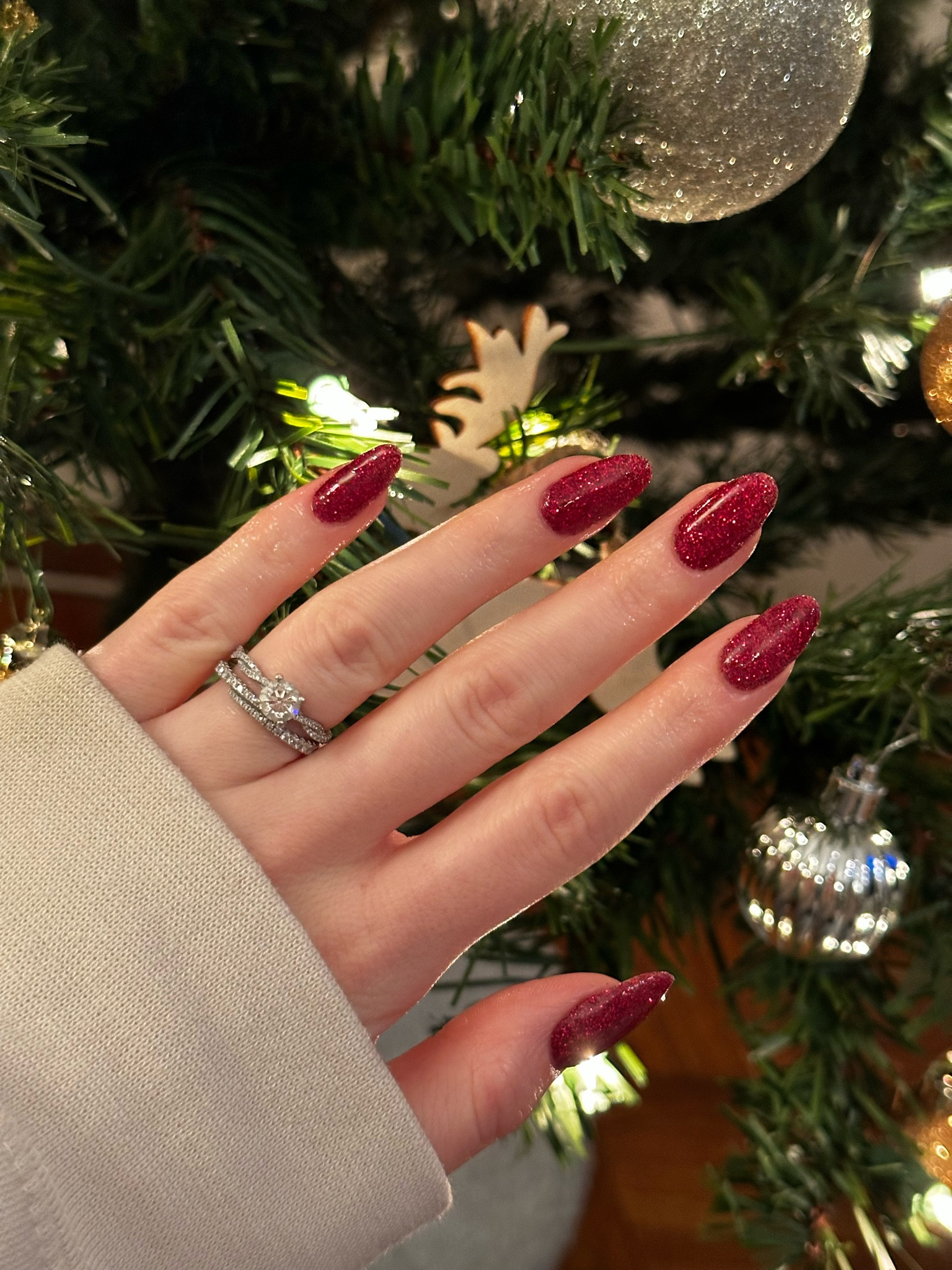 Holiday nails 🎄♥️🎅🏼

Dip powder
Nails
Christmas nails
Almond shape nails
Nail inspo

#LTKfindsunder50 #LTKGiftGuide #LTKHoliday