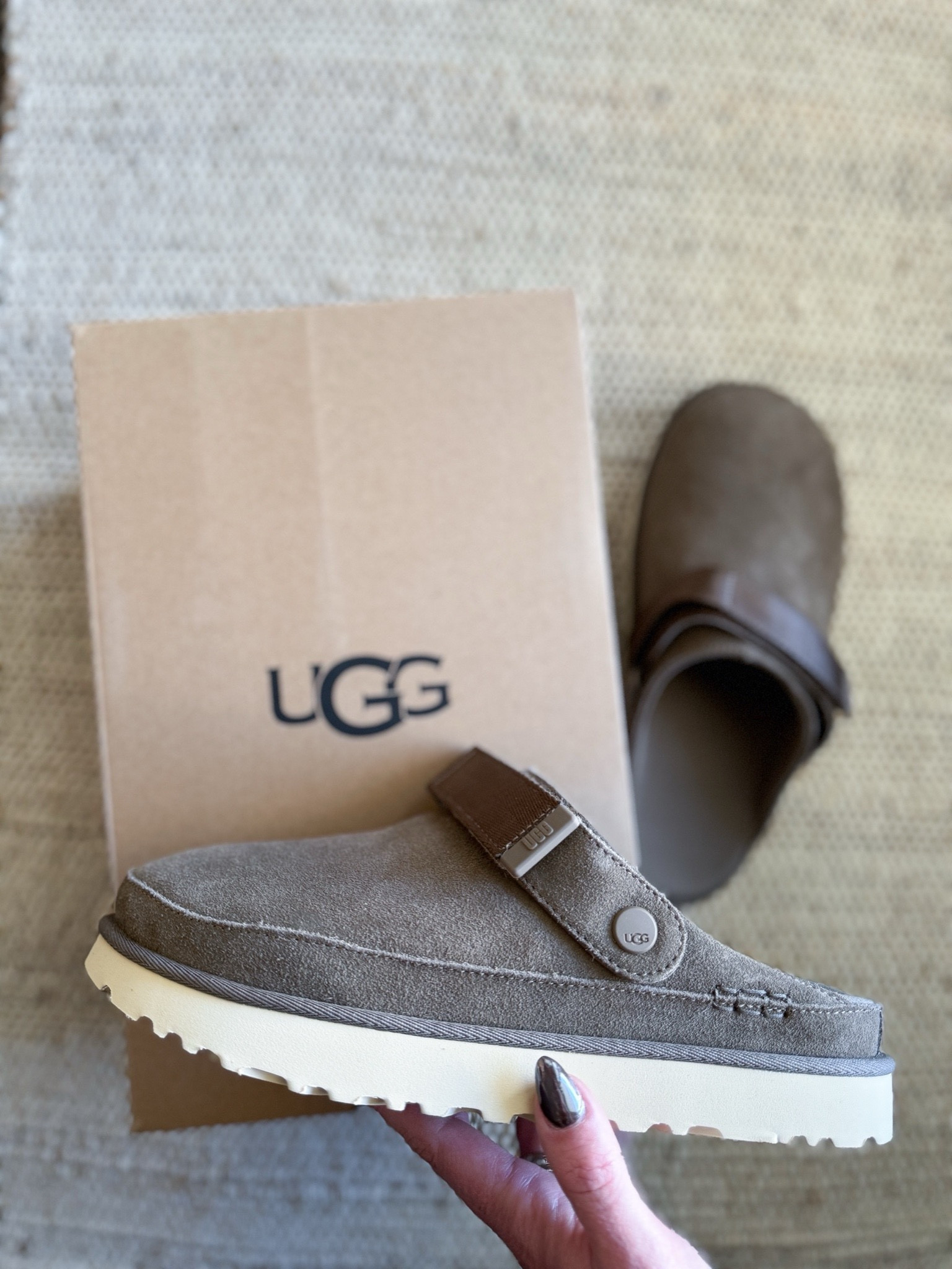 Obsessed is an understatement — this hickory color is absolutely stunning! I got my normal size & they fit TTS plus room for socks. 

UGG Clog - Goldenstar Clog - Shoes  - Clogs  - Women’s Shoes 


#LTKShoeCrush #LTKGiftGuide #LTKStyleTip