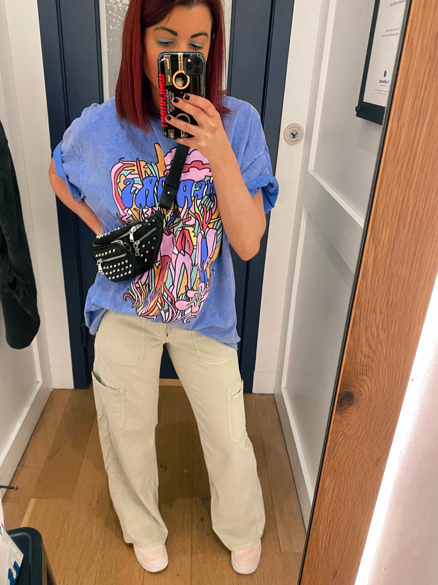 Oversized graphic tee with baggy wide leg pants. Wearing a size 0. 

#LTKunder100 #LTKFind