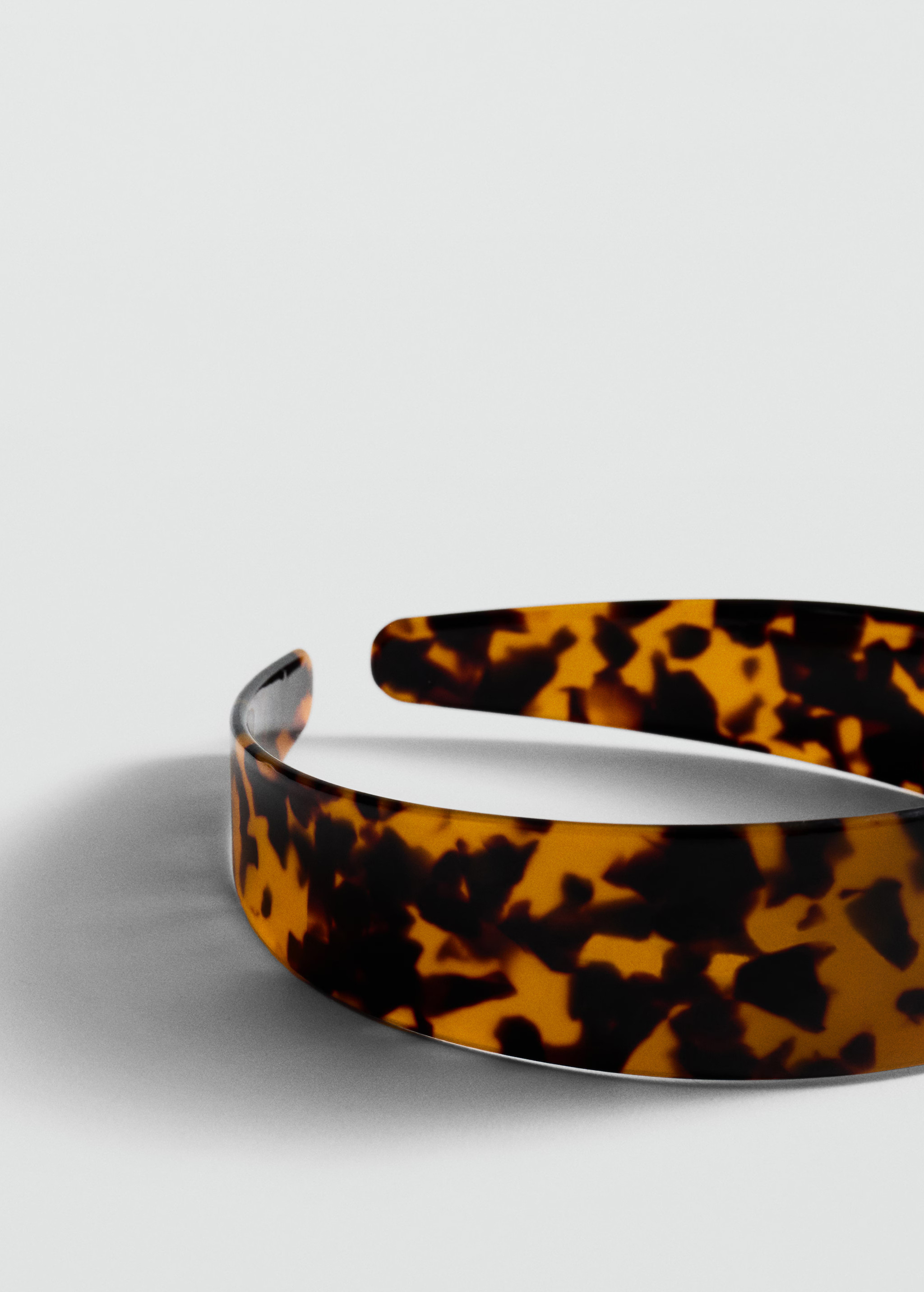 Tortoiseshell-effect headband | MANGO (UK)