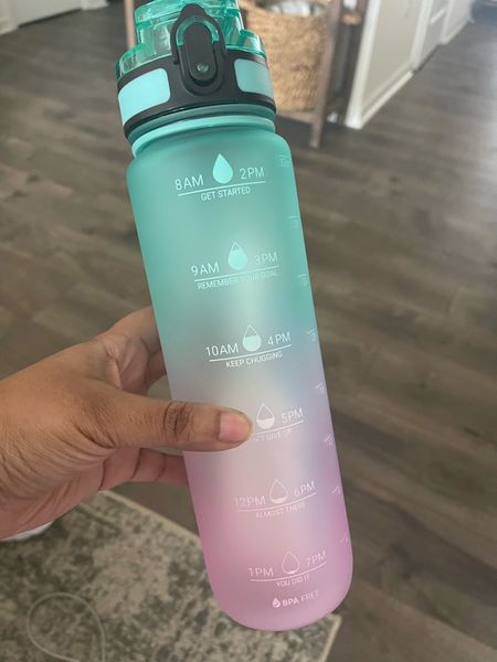 Got a new water bottle for the gym! It even comes with a cleaning brush! #amazonfind 

#LTKhome #LTKfindsunder50 #LTKfitness