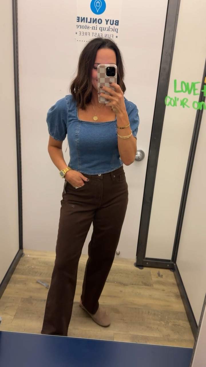 Y’all this denim top is one of those pieces you’ll hold onto forever! It’s easy to style and so flattering. Denim tops are always in style and this one from Old Navy is a 10 because of how it fits but y’all also the price, it’s currently 70% off guys!!!

Denim top, fall fashion, elevated casual, Old Navy, VintagePickin



#LTKSeasonal #LTKFindsUnder50 #LTKStyleTip