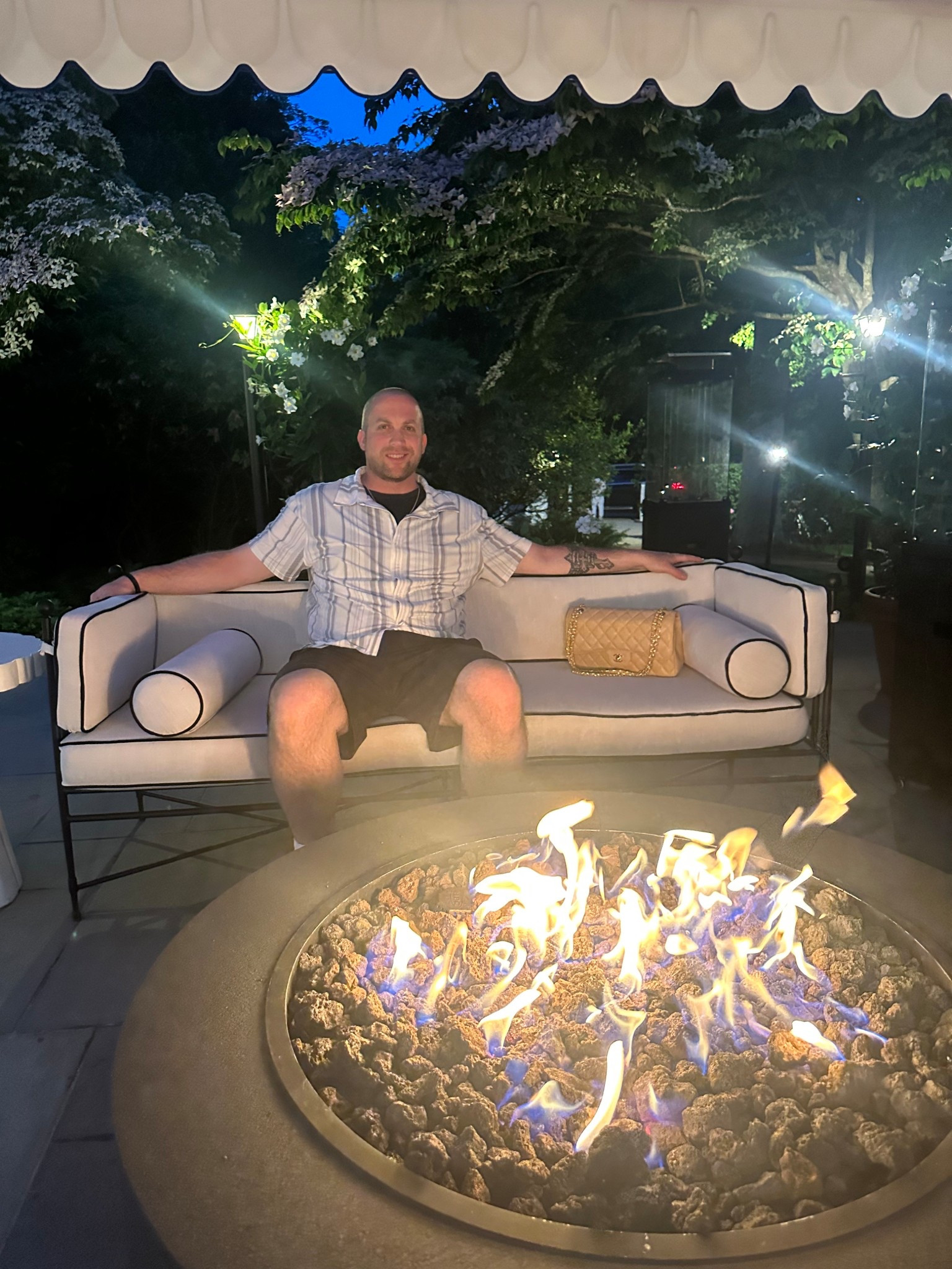 Cutie husband and adorable outdoor couch 

#LTKHome #LTKSeasonal #LTKStyleTip