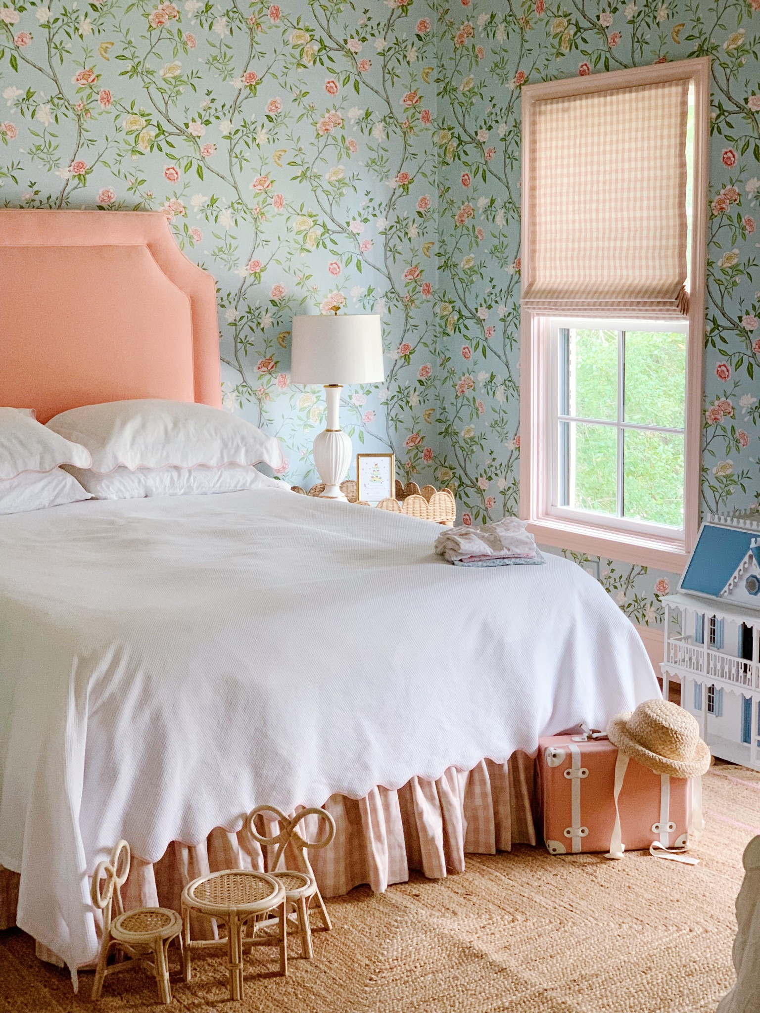 White statement lamps! #lamps #white #decor

#LTKhome