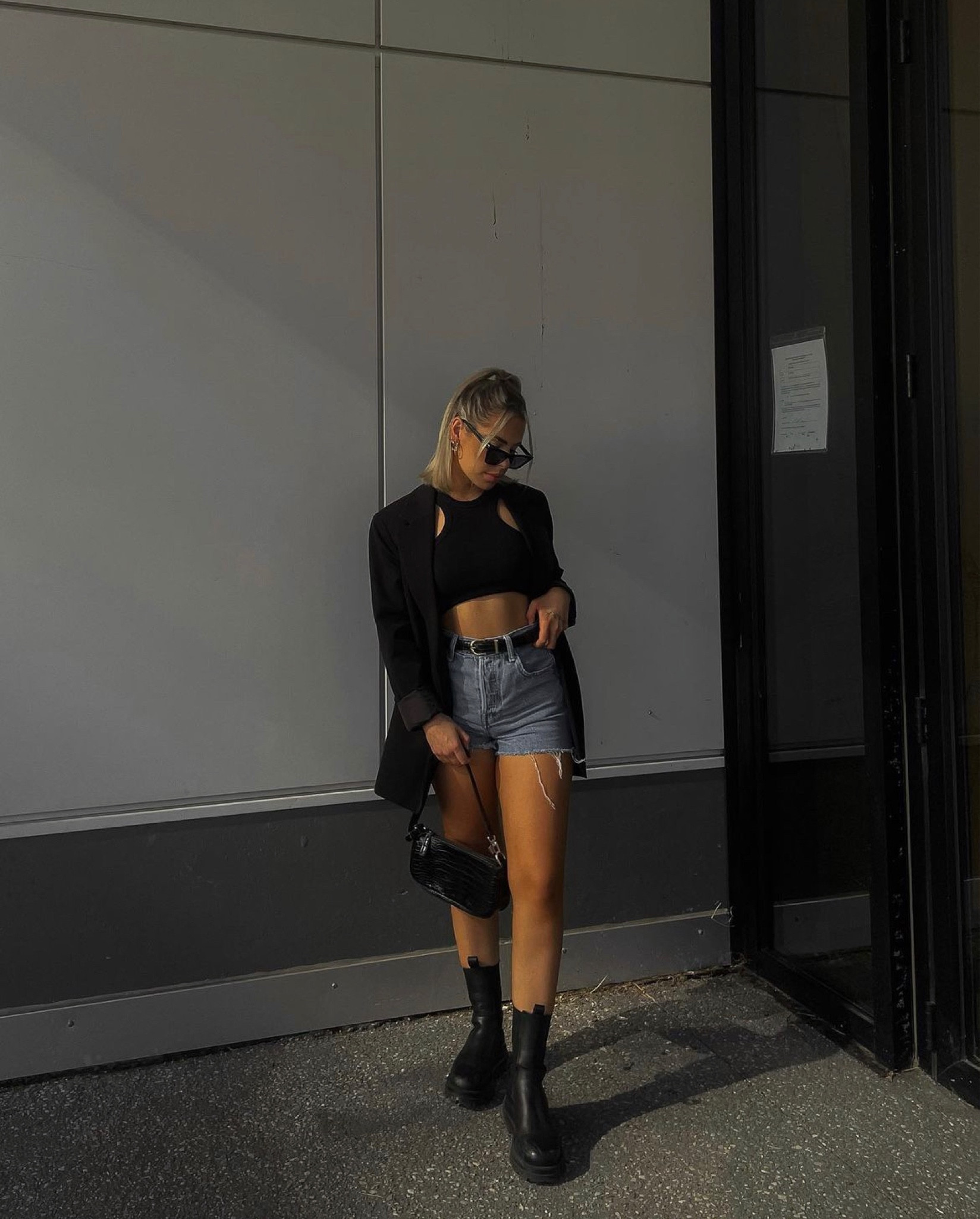 When in doubt, throw a blazer on😎🖤

💁‍♀️fashion tip of the day💁‍♀️
BOOTS. Summer, fall, winter - boots are always my go to for all seasons and never go out of trend! I highly recommend investing in a good quality pair that matches your person style🖤

#LTKunder100 #LTKstyletip #LTKSeasonal