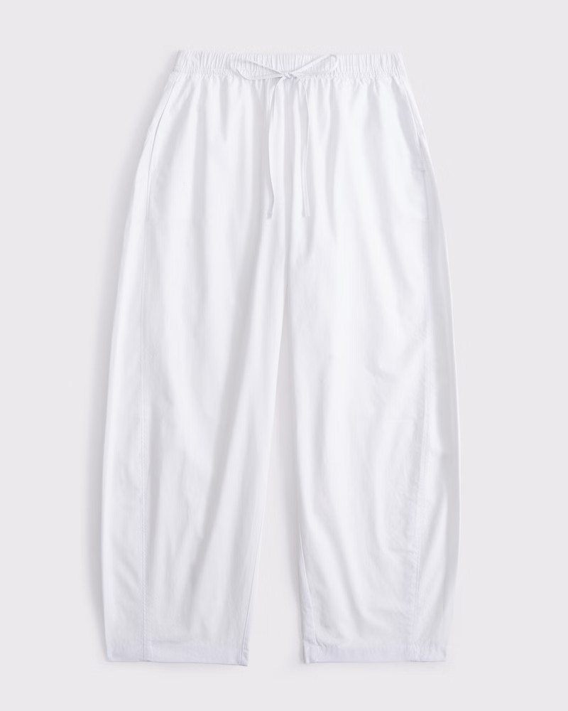 Abercrombie & Fitch Women's Barrel Pull-On Pant in White - Size XXS LONG | Abercrombie & Fitch (US)