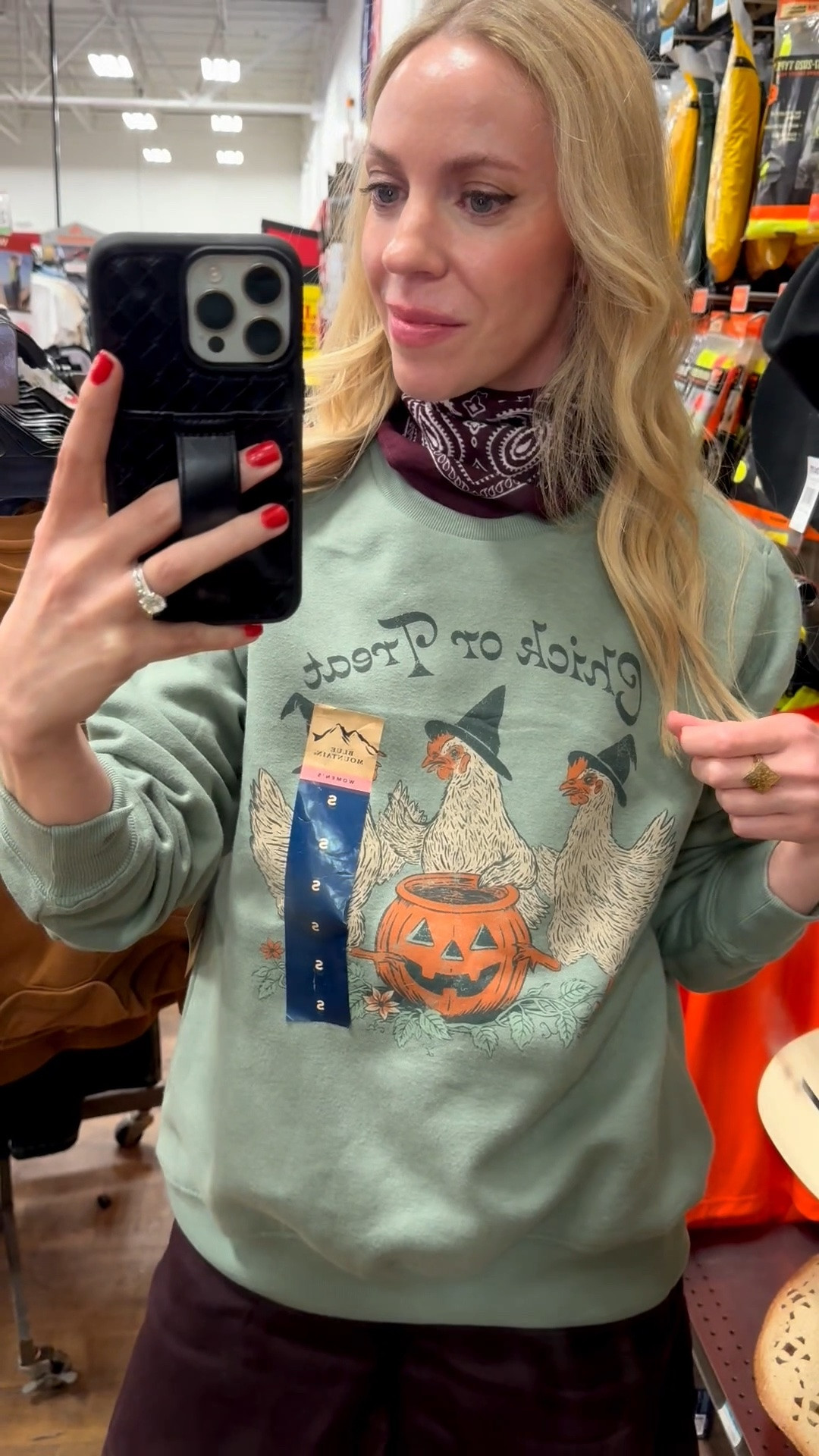 Cutest Halloween sweatshirt for chicken lovers

#LTKSeasonal #LTKOver40 #LTKdayinmylife
