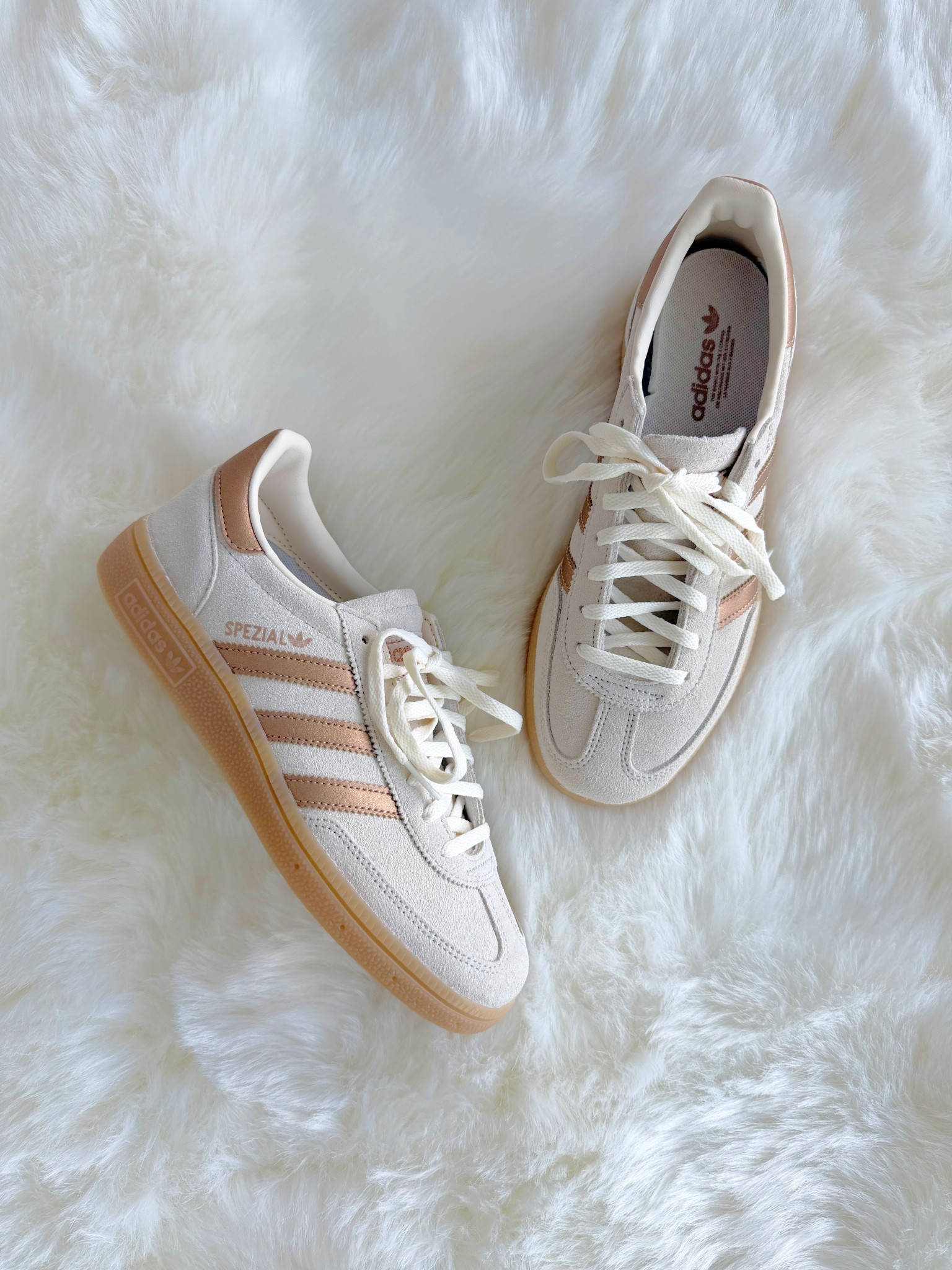 Adidas Handball Spezial sneakers on sale for $80 (orig. $110)!

The “IT” casual sneakers for fall! Adidas Spezial Sneakers! Love this new color combo! Metallics are such great neutrals and this gold color way is so pretty! Great for everyday wear and travel. Sizing is different so make sure you size down. I normally wear a women’s size 7.5 or 8 depending on the brand and I wear these shoes in a size 7. 

#LTKActive #LTKSaleAlert #LTKFindsUnder100