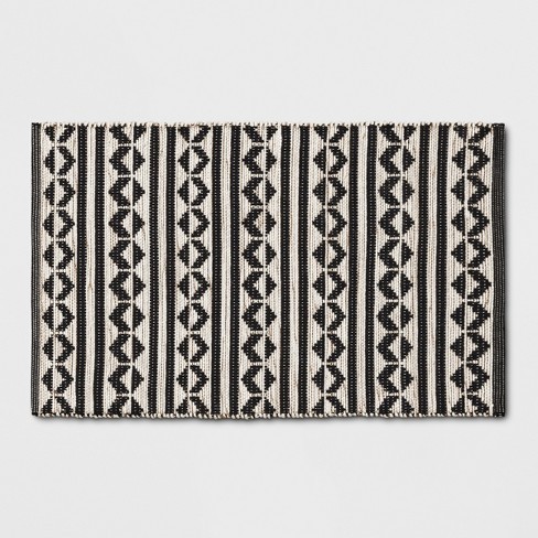 Black Geometric Woven Accent Rugs 2'6"X4'/30"X48" - Project 62™ | Target