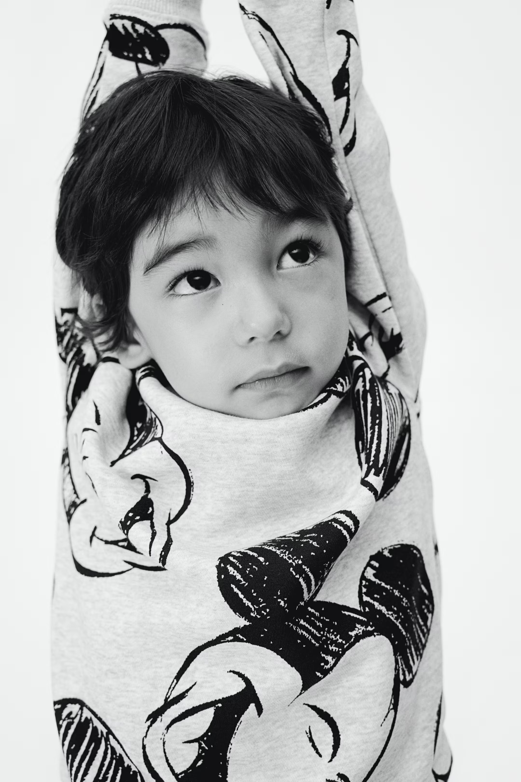 Printed Sweatshirt - Round Neck - Long sleeve - Light gray/Mickey Mouse - Kids | H&M US | H&M (US + CA)