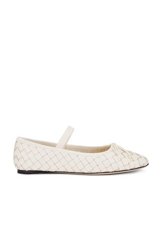 Leonie Ballet Flat in Cream | Revolve Clothing (Global)