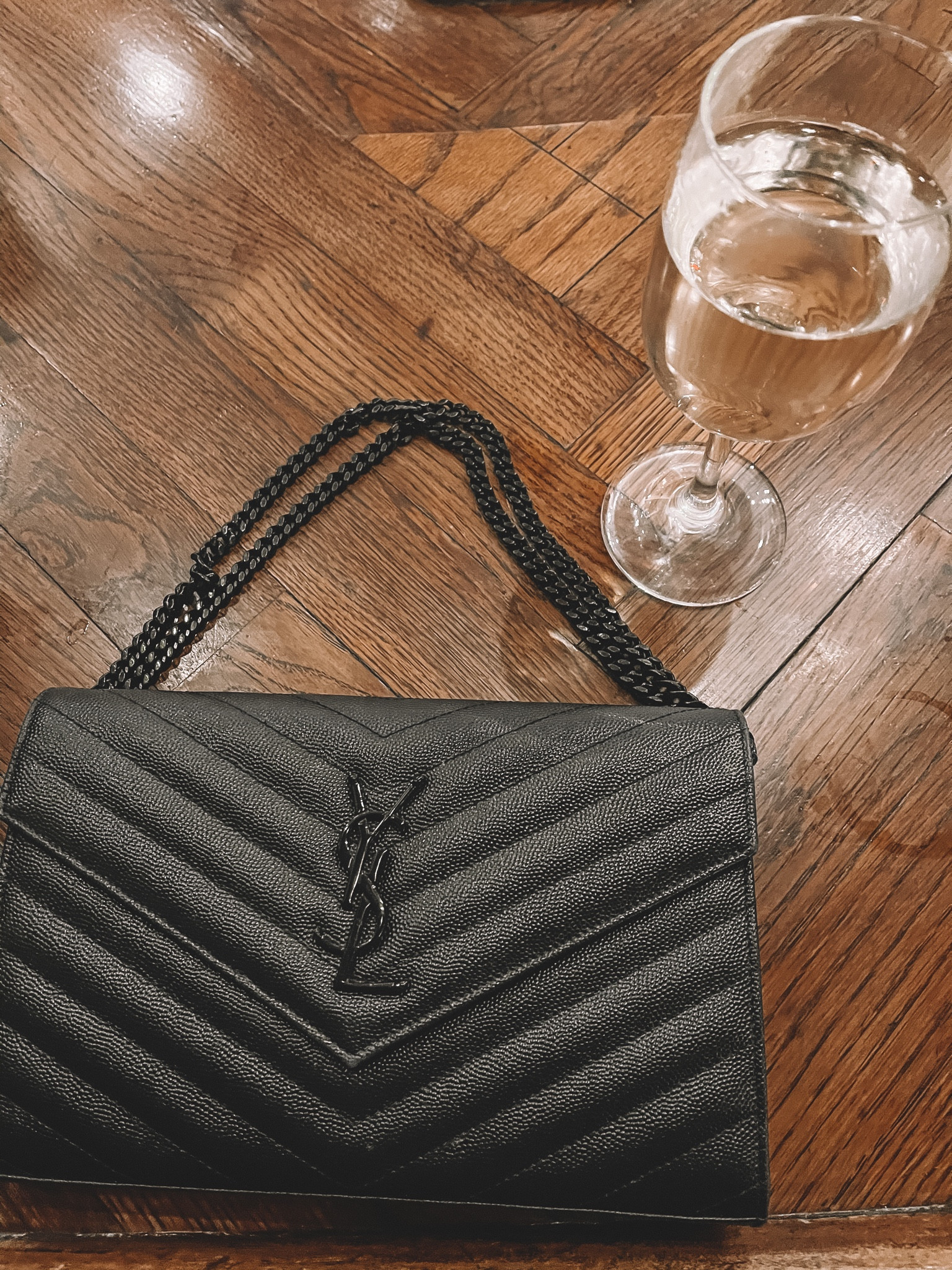 CASSANDRE MATELASSÉ CHAIN WALLET IN GRAIN DE POUDRE EMBOSSED LEATHER
Full rating on #lemon8

#LTKGiftGuide #LTKunder50 #LTKitbag
