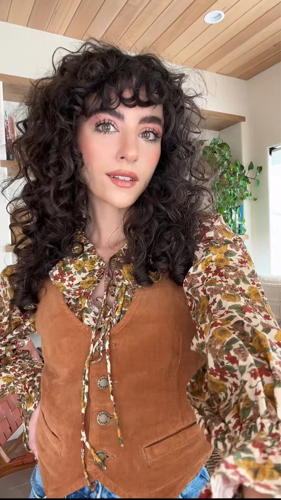 My favorite corduroy vest and floral blouse combo - such an easy transitional fall outfit idea 🙌💫🧡 linking to some vests below 🍂

#LTKxMadewell #LTKSeasonal #LTKstyletip