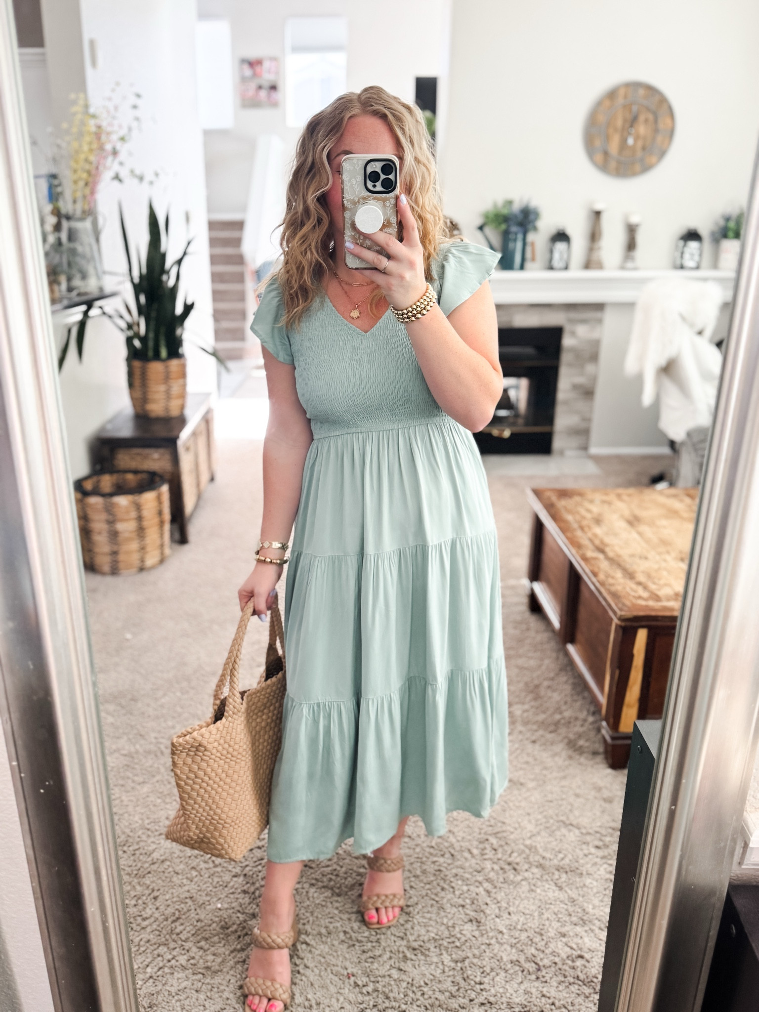 Dress on sale, fits tts





Spring dress
Spring outfit
Spring dresses 
Spring wedding guest dress
Easter dress 
Amazon dresses 

#LTKSeasonal #LTKSaleAlert #LTKFindsUnder50