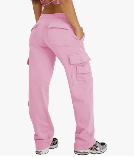 Pink cargo sweatpants 

#LTKActive #LTKFindsUnder50 #LTKFindsUnder100