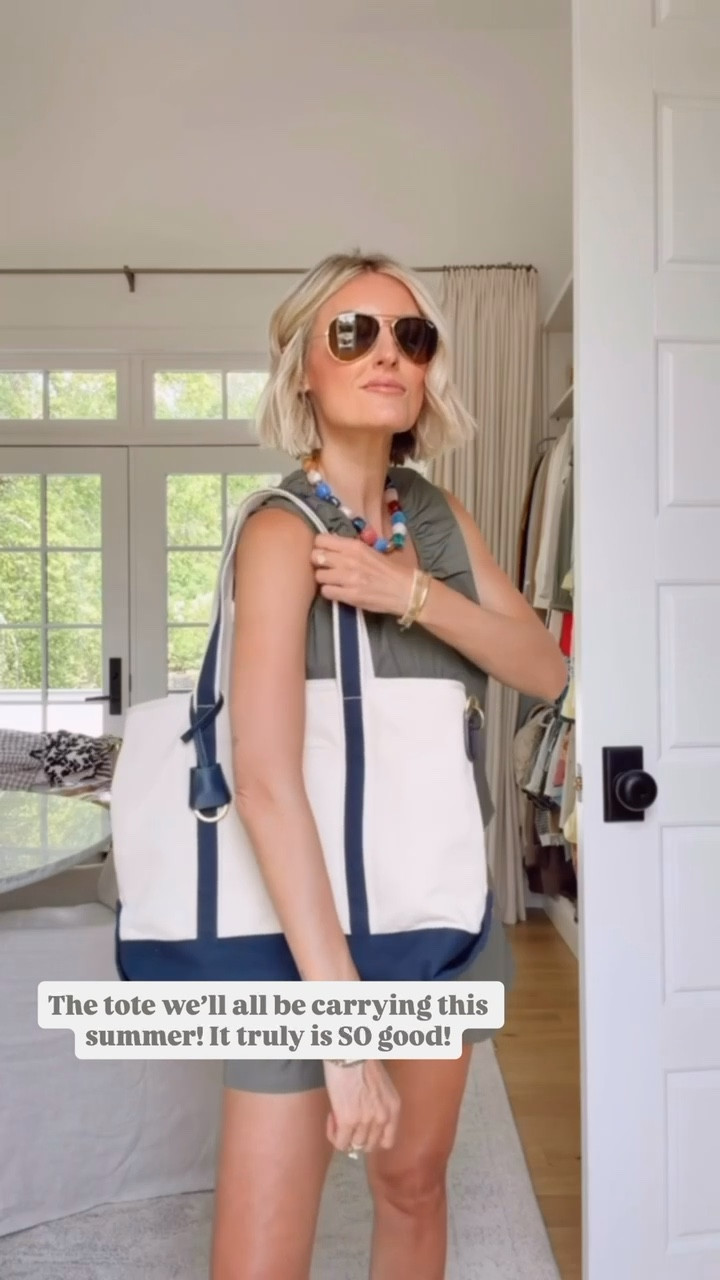 The perfect tote for beach or pool days! Can’t believe the price 👏🏼

Loverly Grey, Walmart find, neutral tote, beach tote, pool tote, beach bag, pool bag

#LTKSeasonal