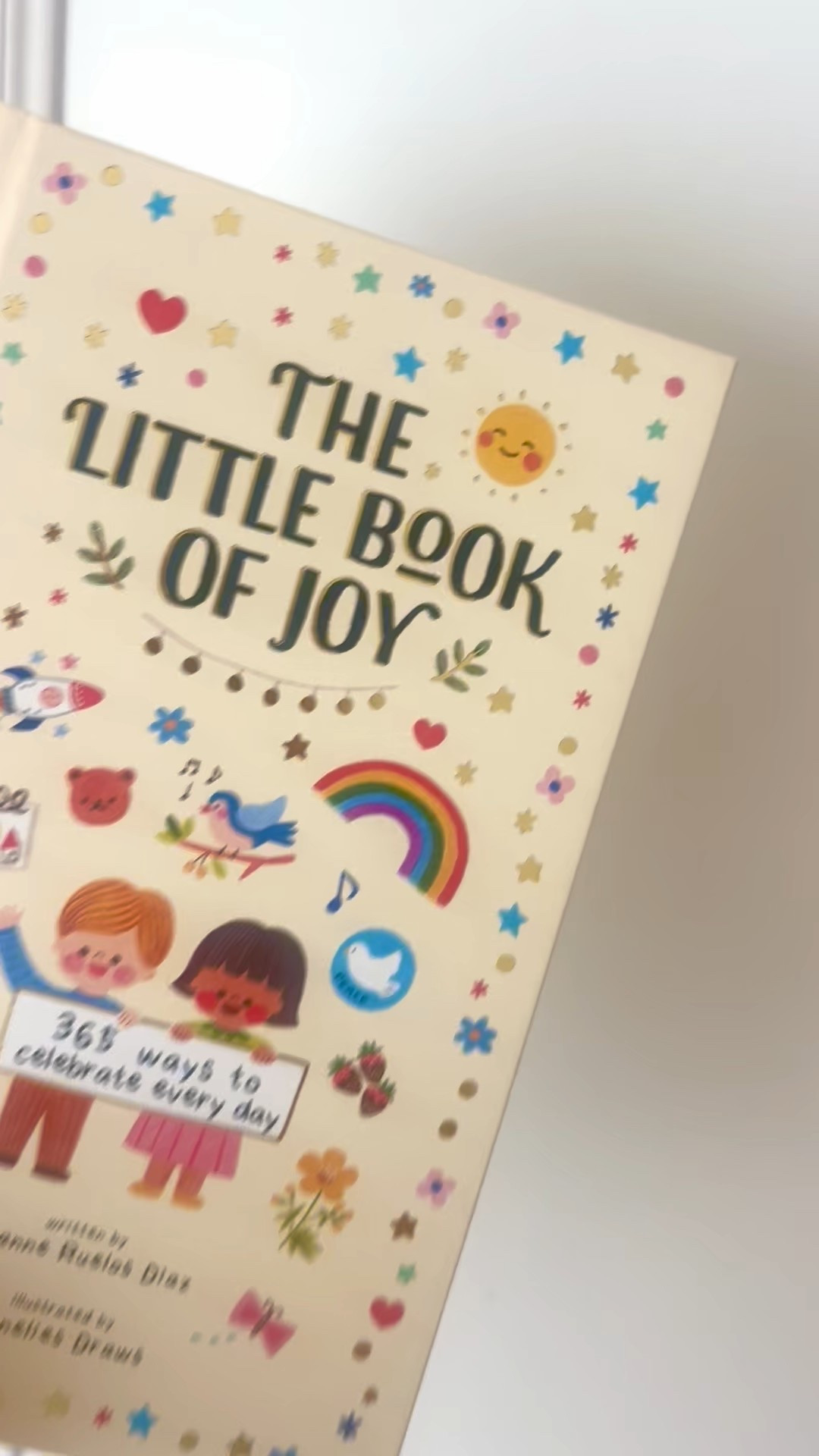 The Little Book of Joy! ✨
… a cute book with daily prompts for littles (or the young at heart) that I shared at The Sunny La La this week! Helpful suggestions around tiny joys, good karma and happiness (potentially helpful for longer days in the back end of summer)!



#LTKSeasonal #LTKFamily #LTKKids