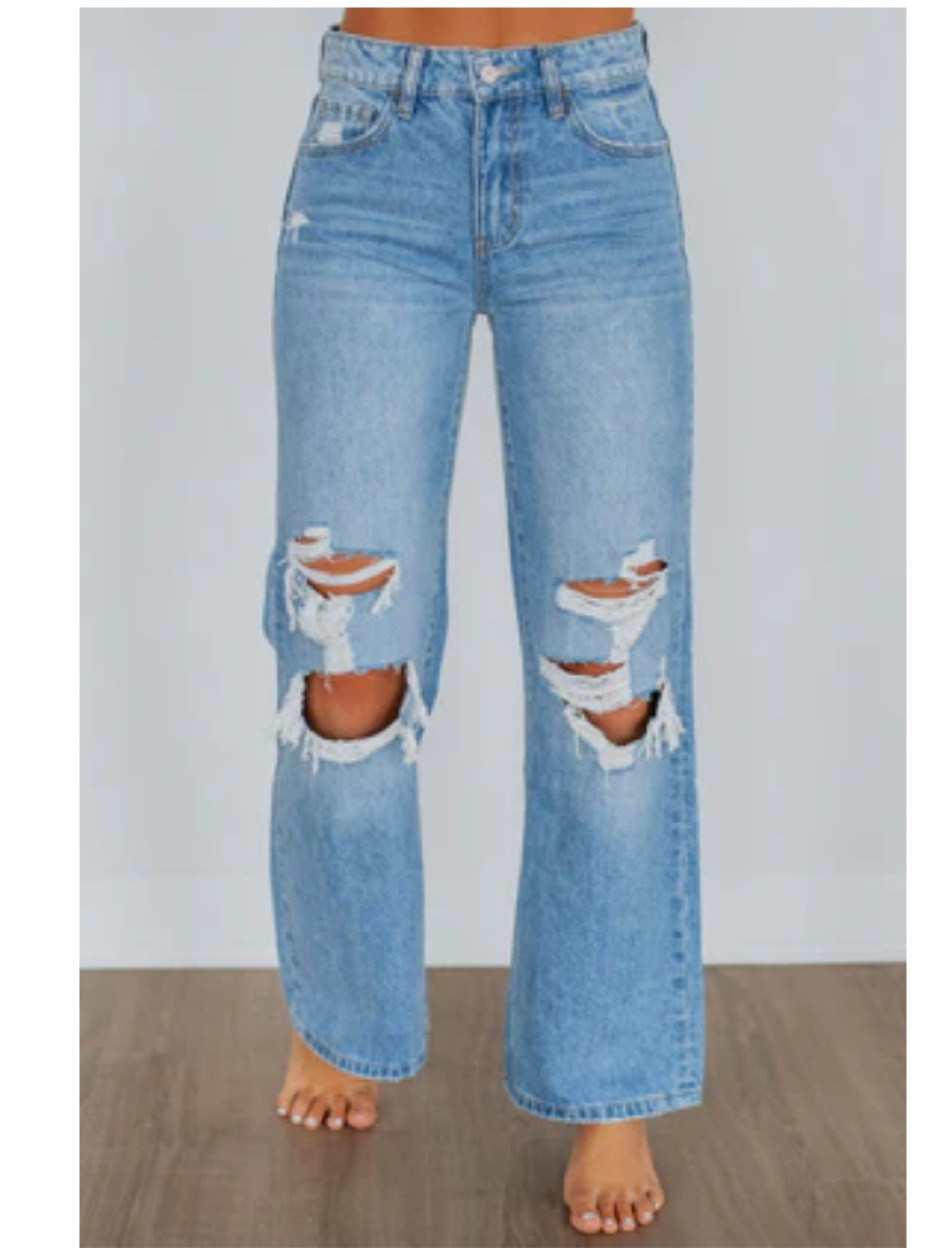Ripped jeans:  code: ALEXIAJGALLO for $$$ off your purchase!! #wildoakboutique #jeans #rippedjeans #denim #denimjeans 

#LTKBeauty #LTKFindsUnder100 #LTKStyleTip