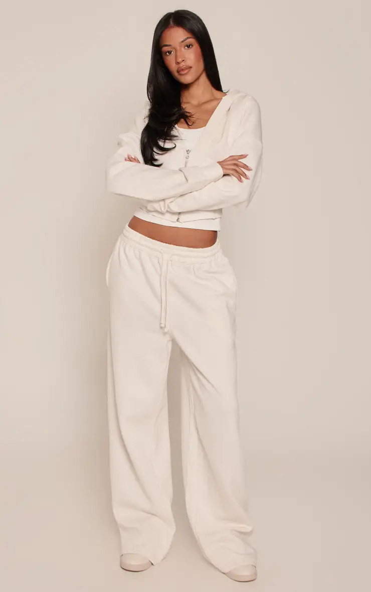 Cream Mid Rise Wide Leg Joggers | PrettyLittleThing USA | PrettyLittleThing US