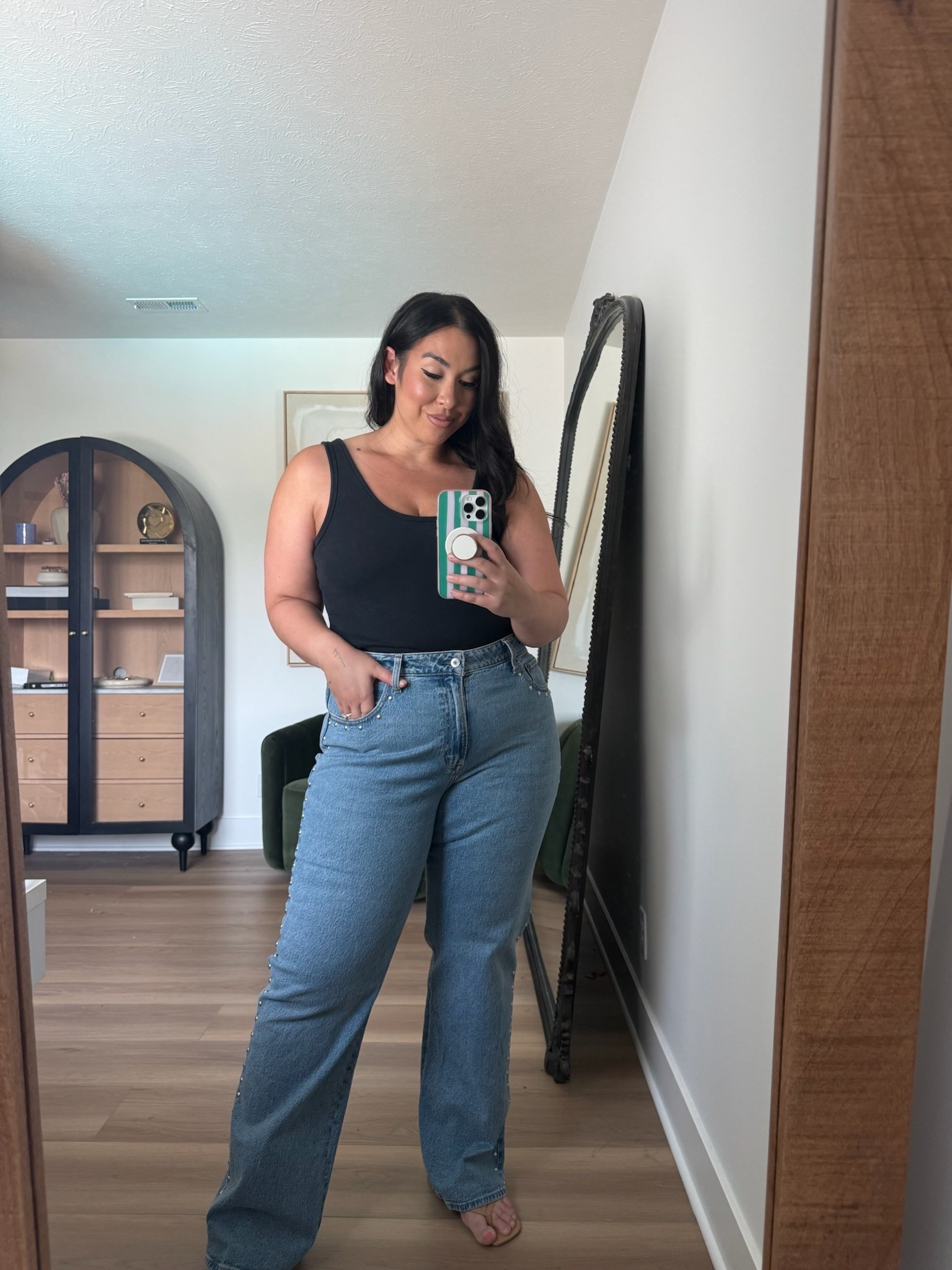 The studded detail on these @abercrombie jeans are everything. Size 33 long

Midsize fashion, ootd, outfit inspo, denim haul

#LTKootd #LTKSeasonal #LTKMidsize