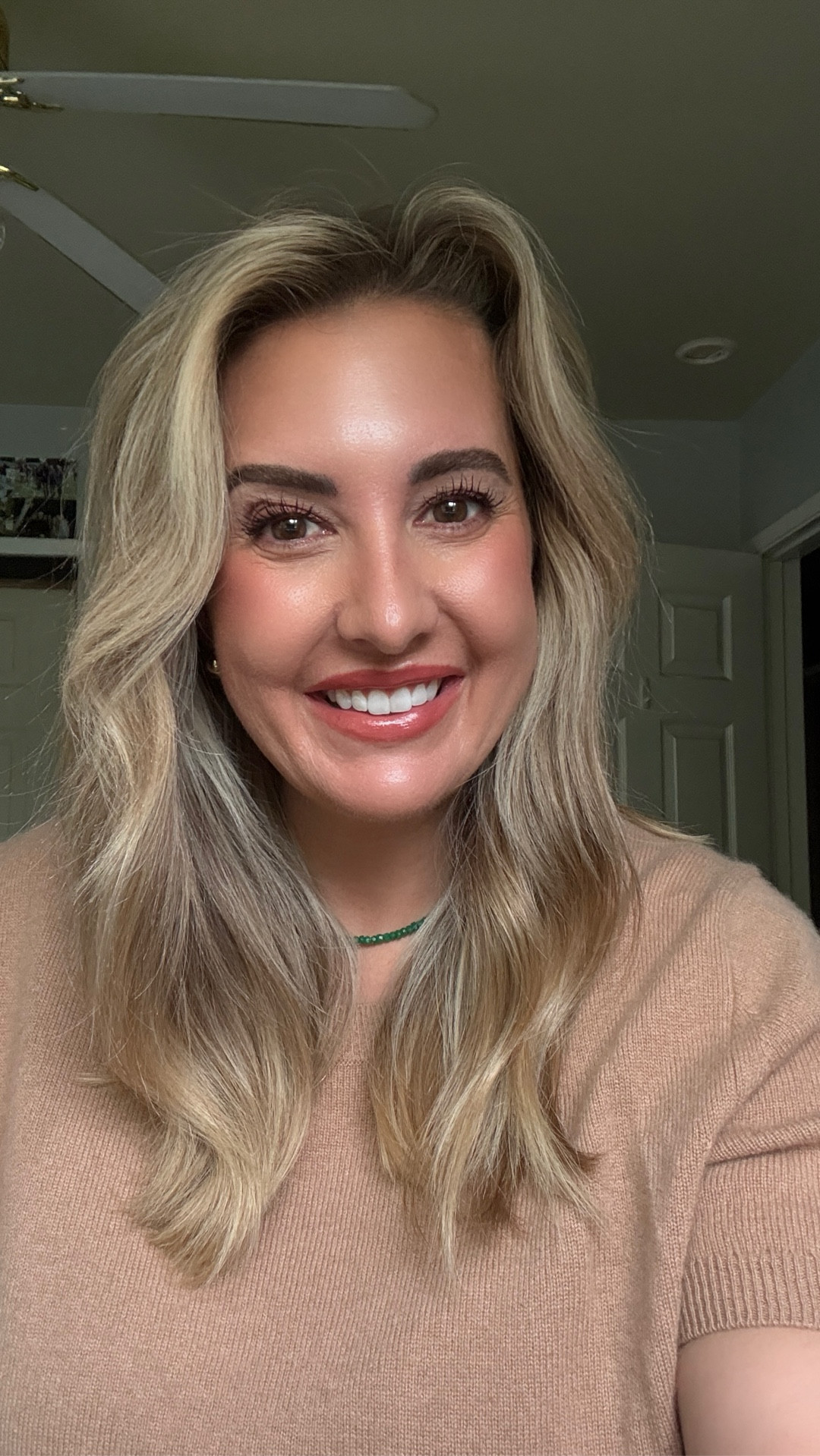 Lip combo of the day:

Out of Line lip liner by Maybelline 
Remix lipgloss by Saie
Finished off with Kurky perfume by MFK, which is engraved with my name 🤍