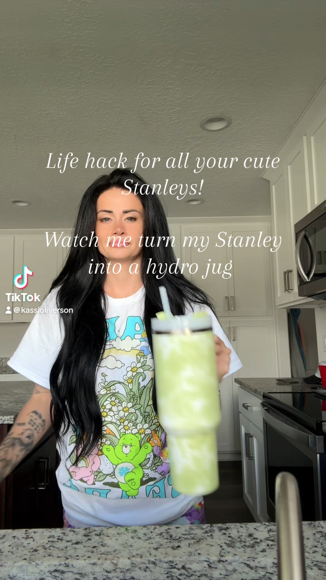 No more spilling in this house, now I can keep all my cute Stanley’s #lifehack #stanleycup #tumbler 