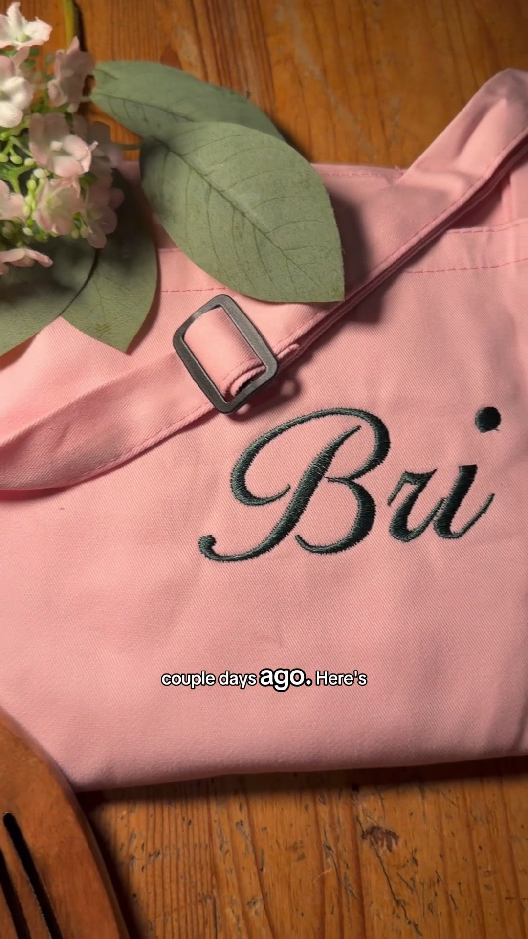 I love this script on these cotton aprons🪡🧵🫶

#LTKmomlife #LTKHome #LTKfoodie