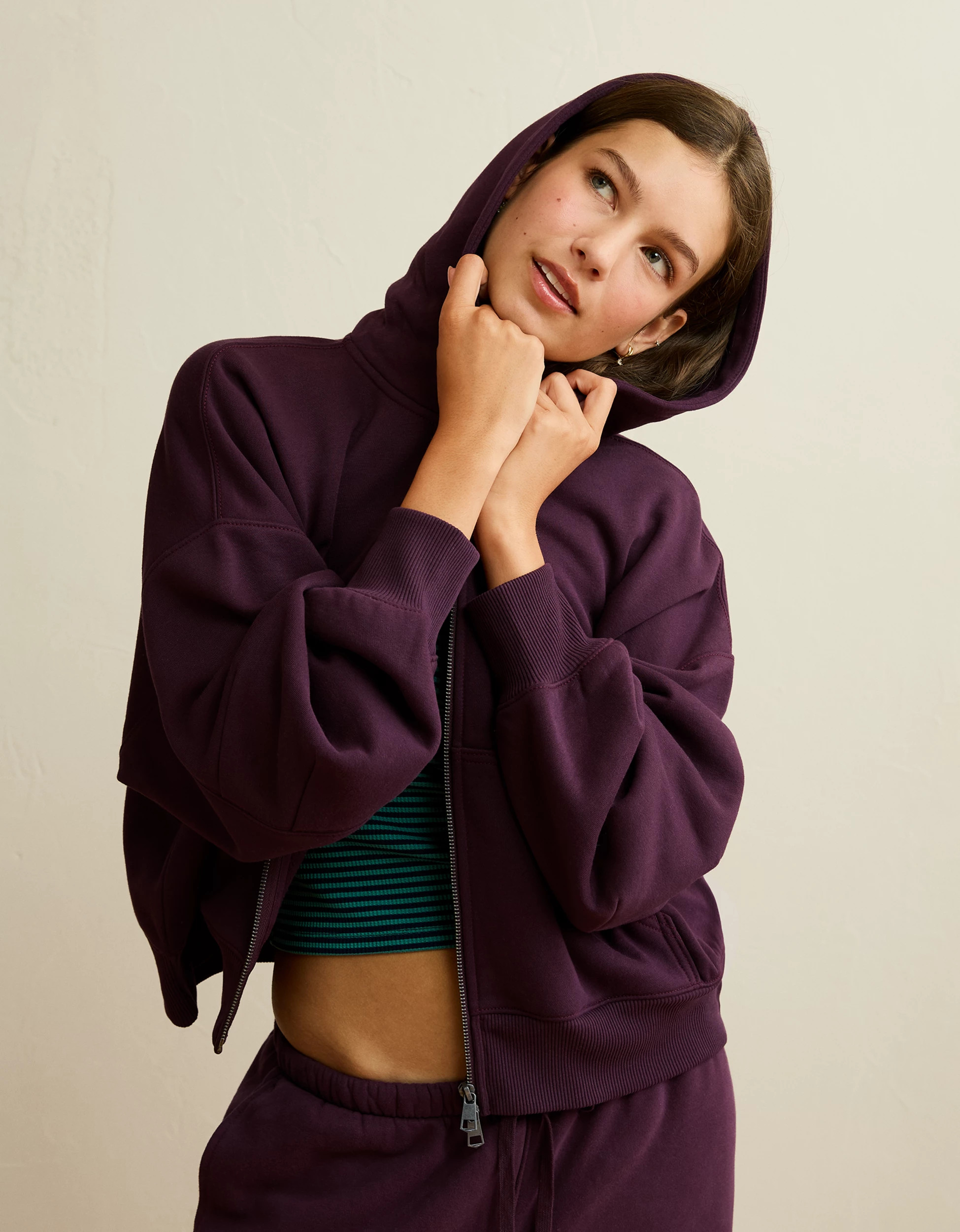 AE Everyday Luxe Balloon-Sleeve Full-Zip Sweatshirt | American Eagle Outfitters (US & CA)