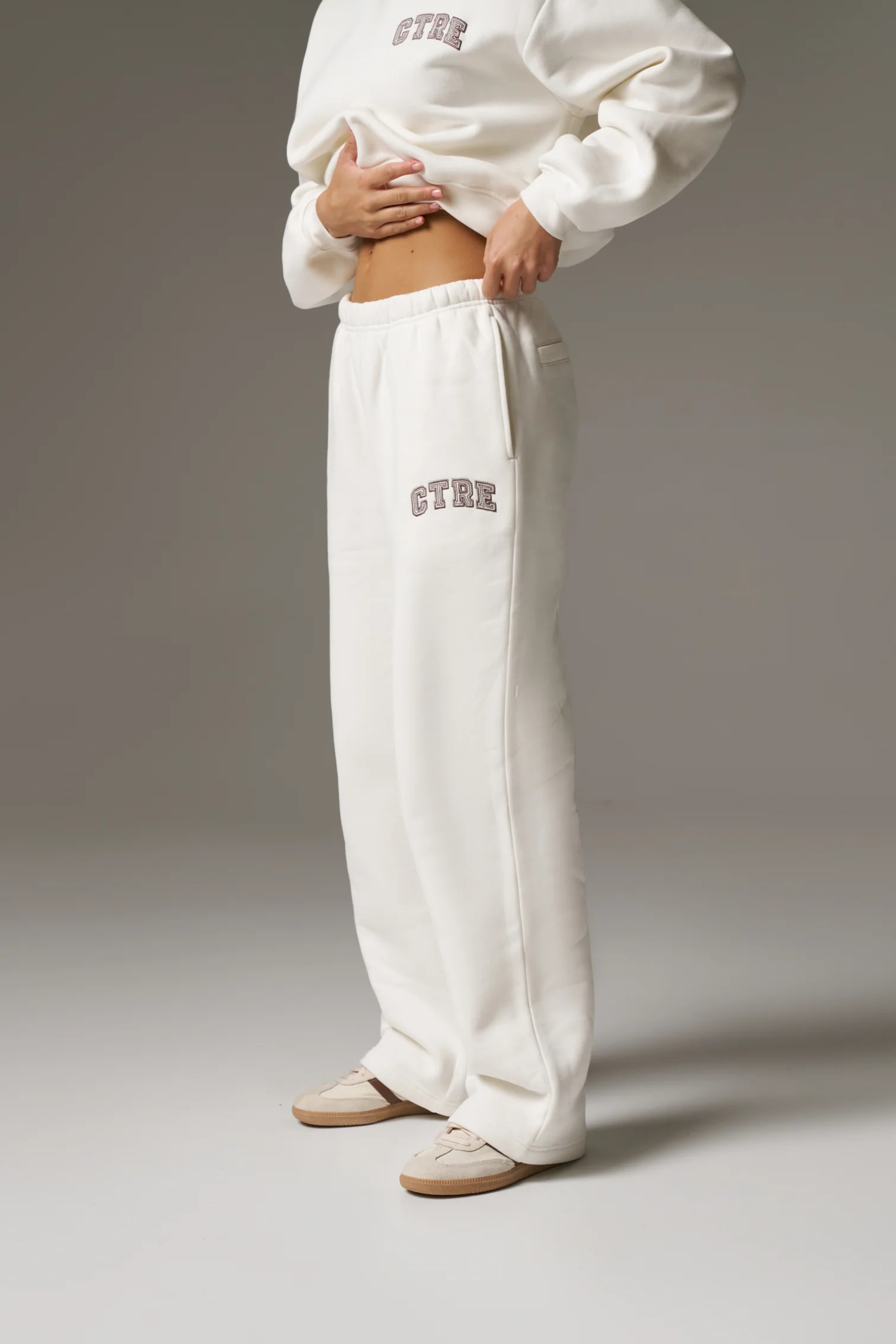 CTRE STRAIGHT LEG JOGGERS - OFF WHITE | The Couture Club