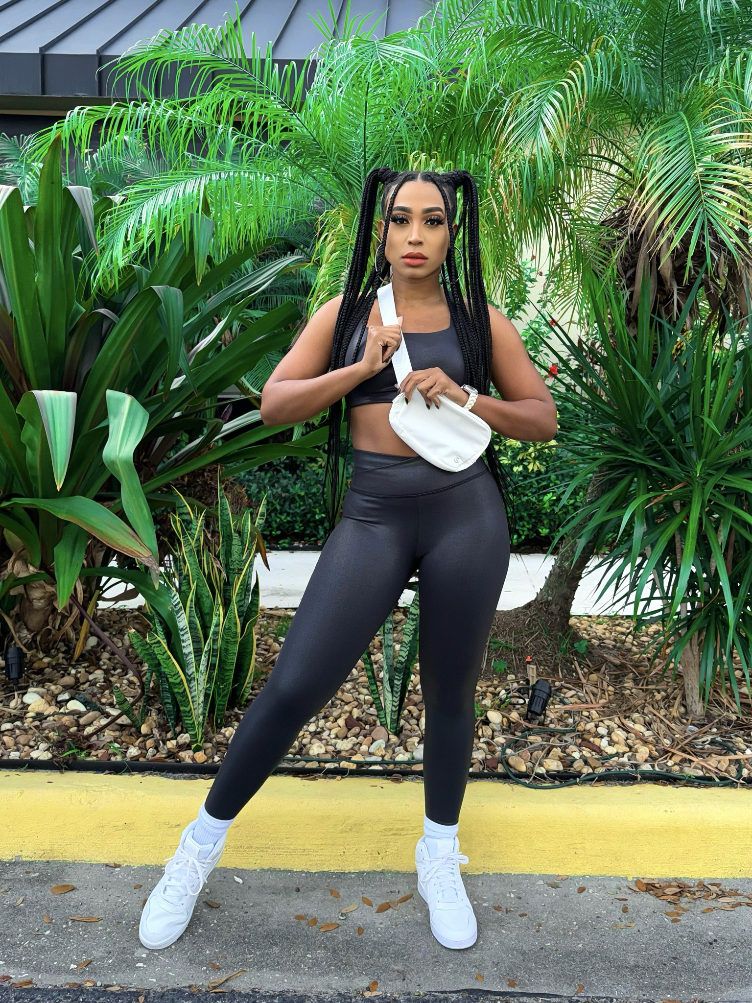 Who knew what a little iridescence could do to black material??? Who doesn’t love a little sparkle??? 😍

#LTKGiftGuide #LTKfitness #LTKmidsize