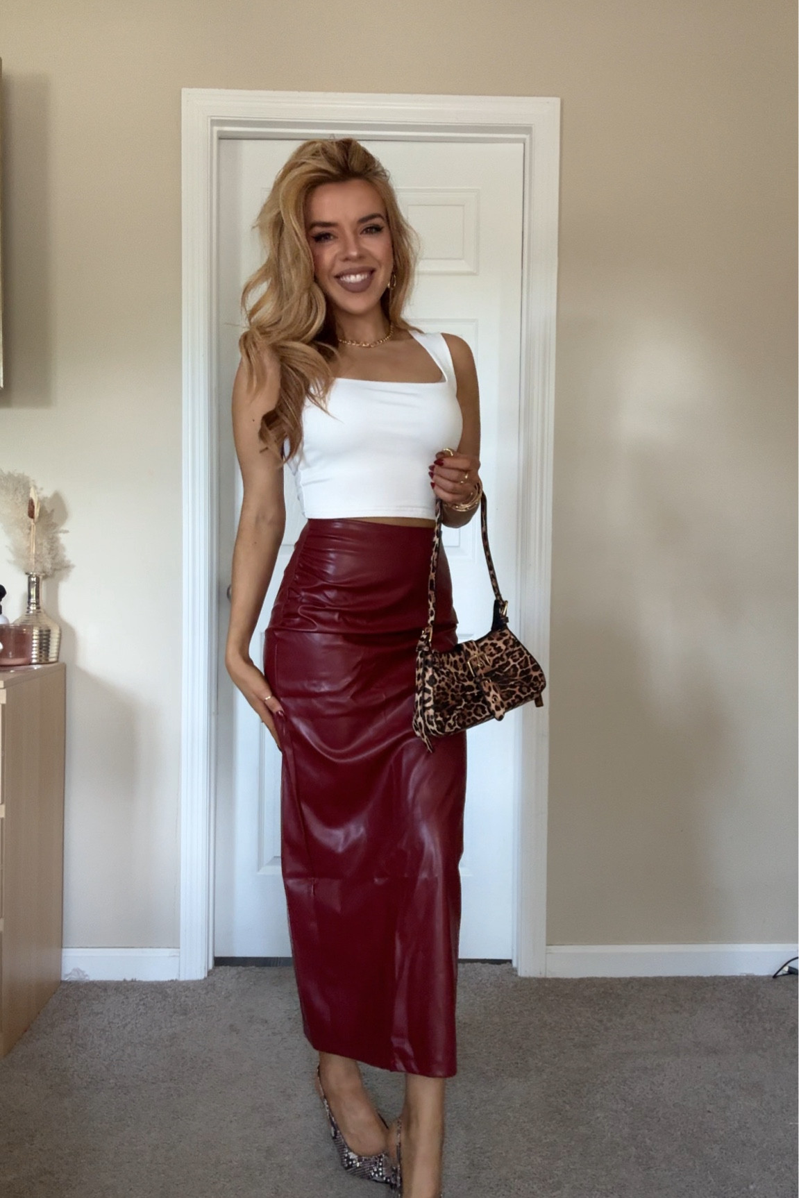Long red leather skirt outfit in small 

#LTKStyleTip