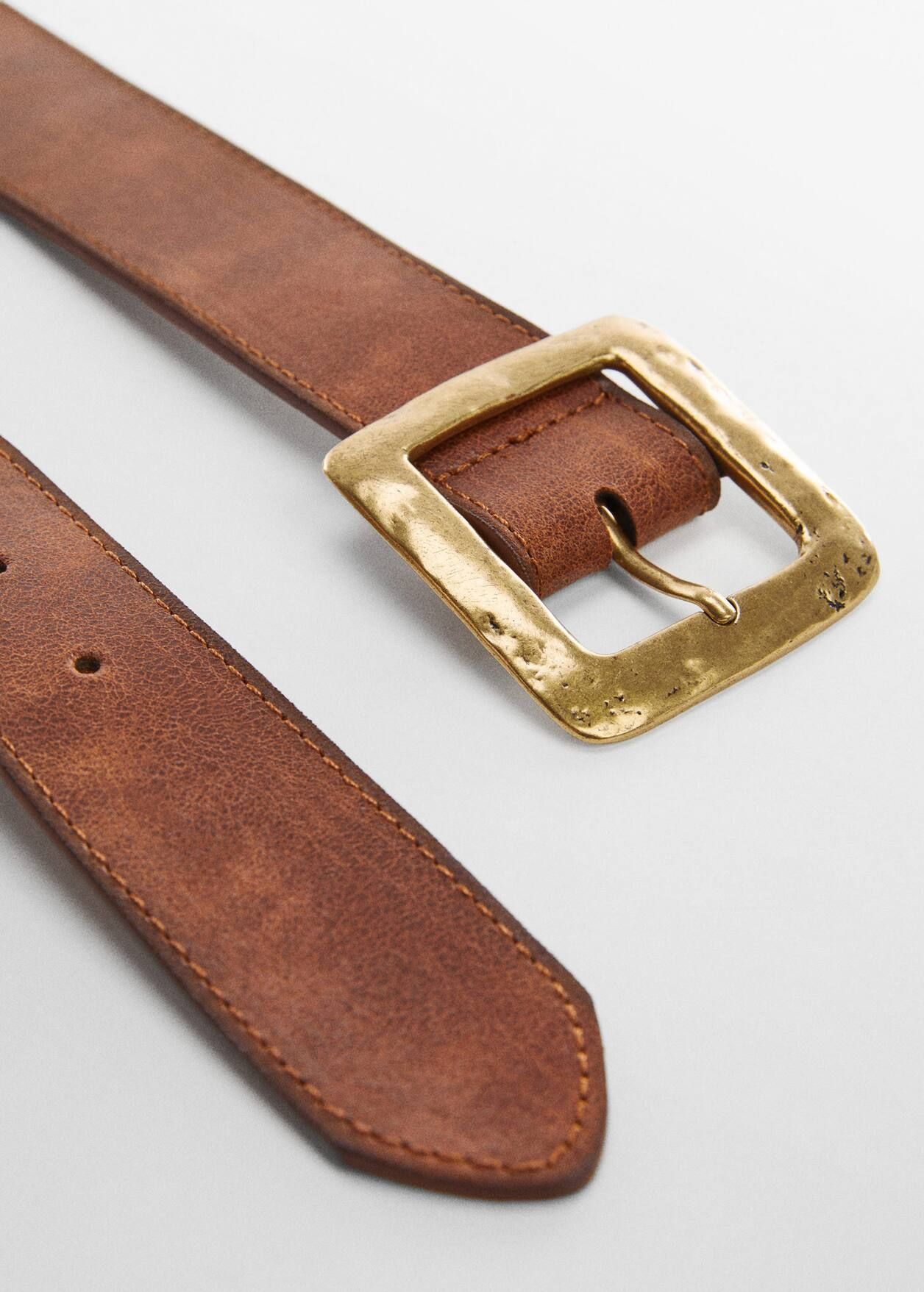 Textured square buckle belt | MANGO (US)