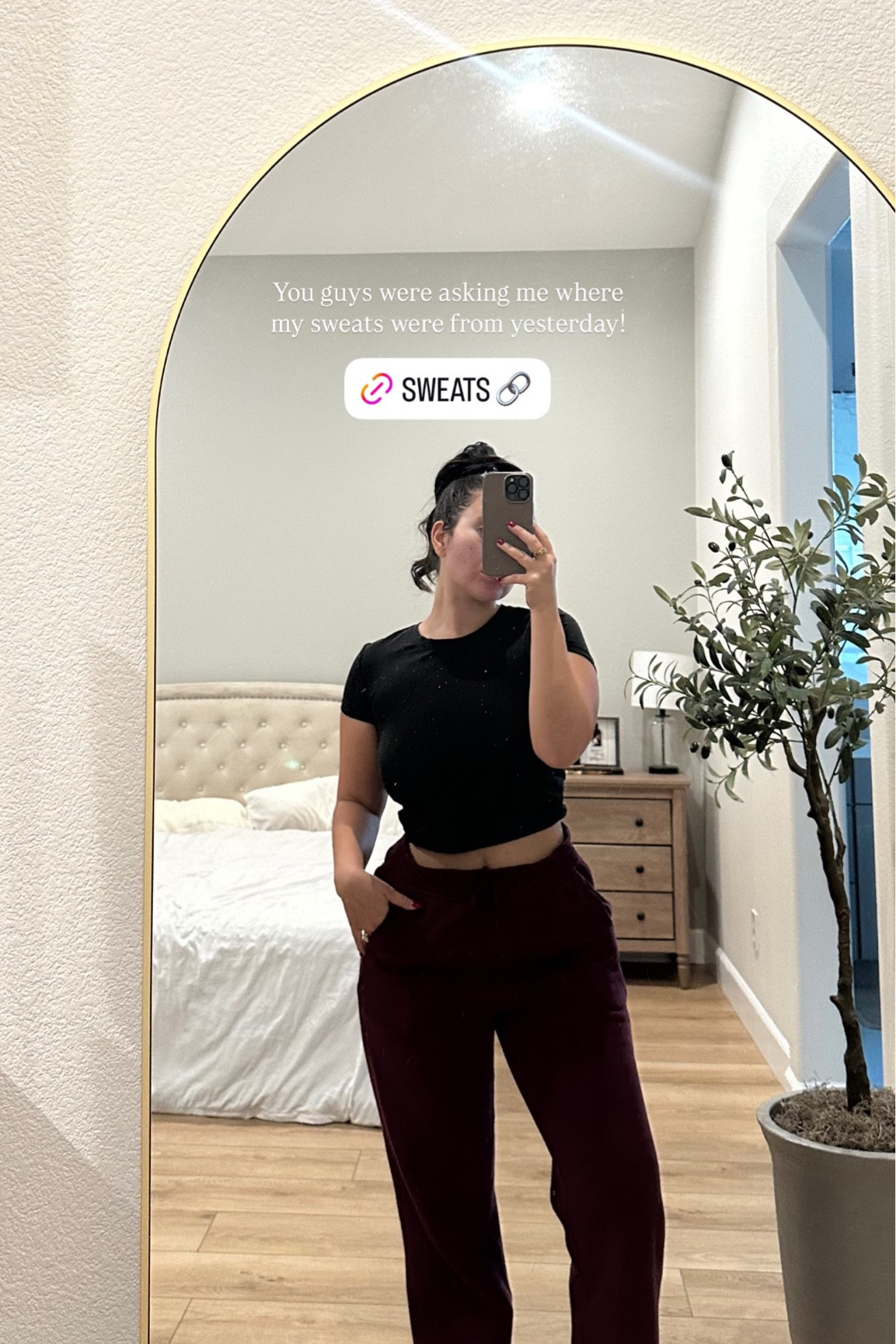 You guys were asking me where my sweats were from yesterday!  @crz_yoga @crzyoga_us