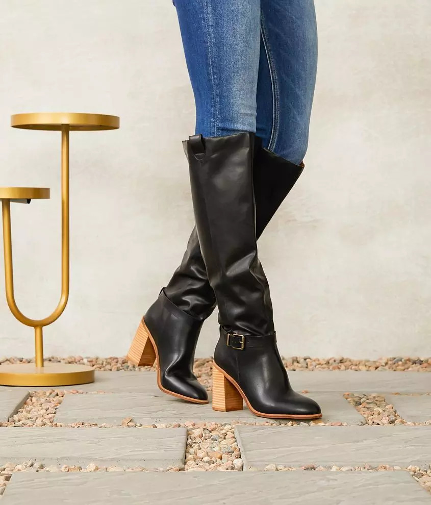 Free Soul Tall Boot | Buckle