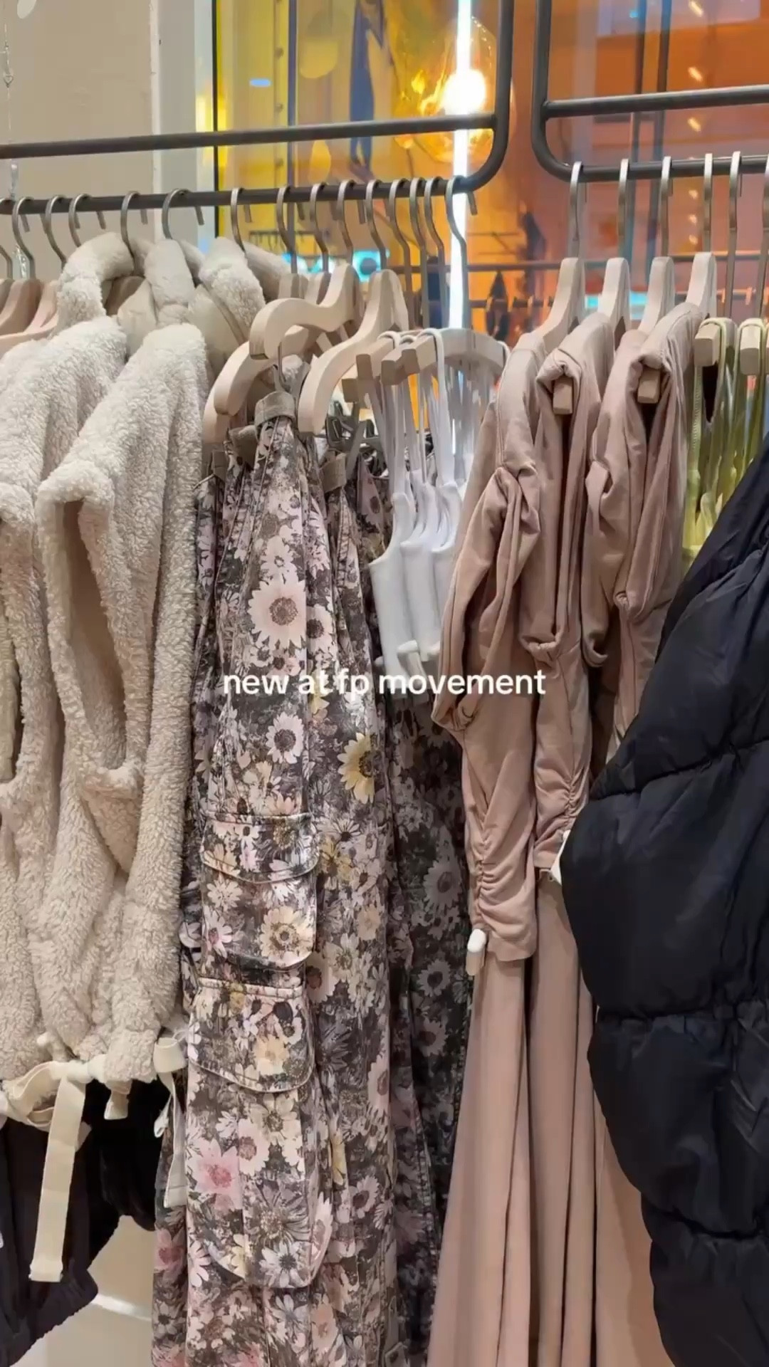 try on haul @fpmovement 💗 

#freepeople #tryonhaul #fashion #outfitideas #outfitinspo