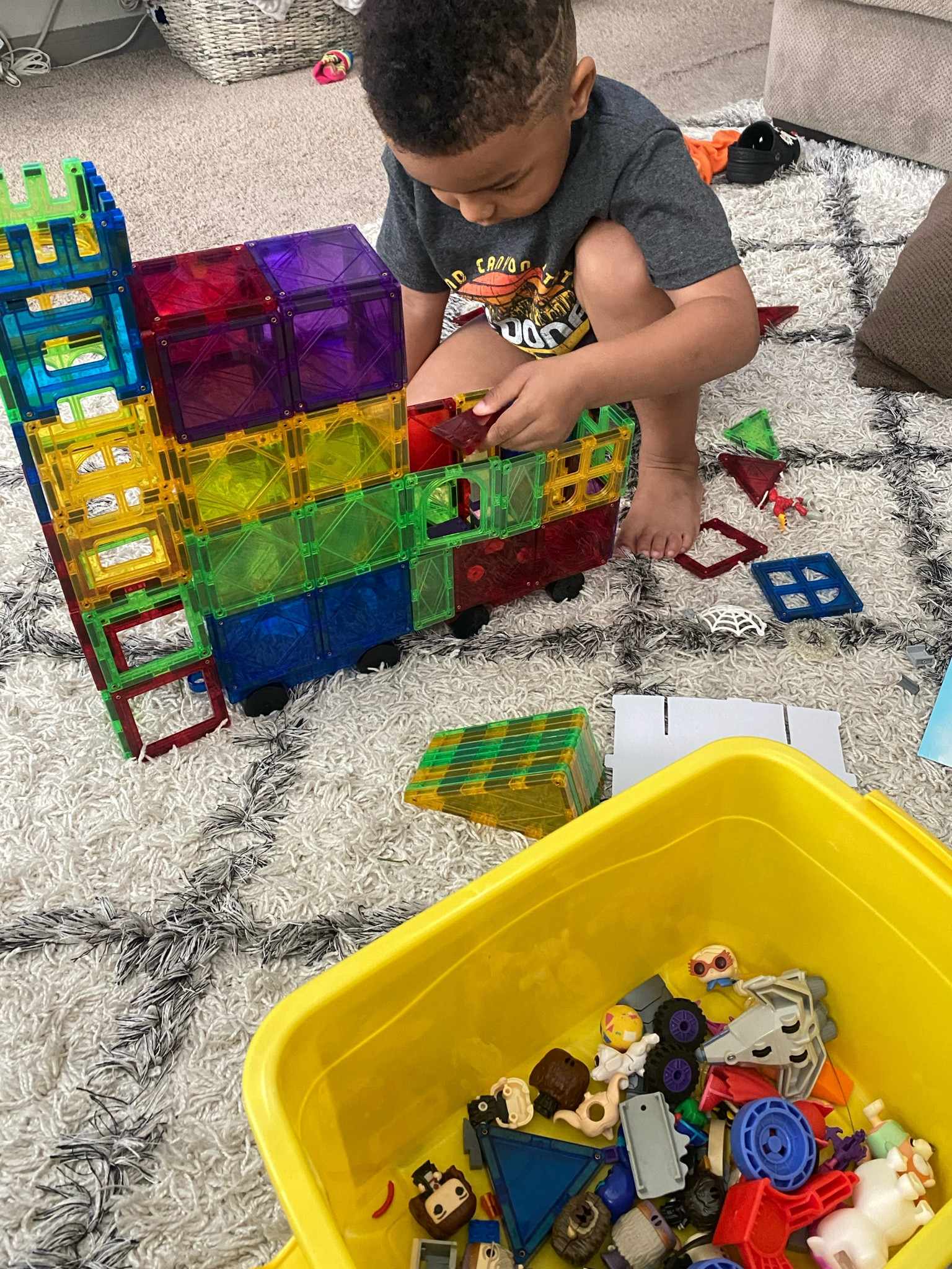 Our favorite toy right now! Love these magma-tiles! They keep this little boy very entertained! 

Little Boy Toys
Amazon Toys 
Toys for 3 years old 
Toys for 4 year olds
Toys for 5 year olds 
Toddler Toys 
Birthday Gifts for Kids 
Magnetic Tiles 
Magnetic Blocks 
Amazon Must Haves for Kids 
Little Boy Activities 

#LTKfindsunder50 #LTKkids