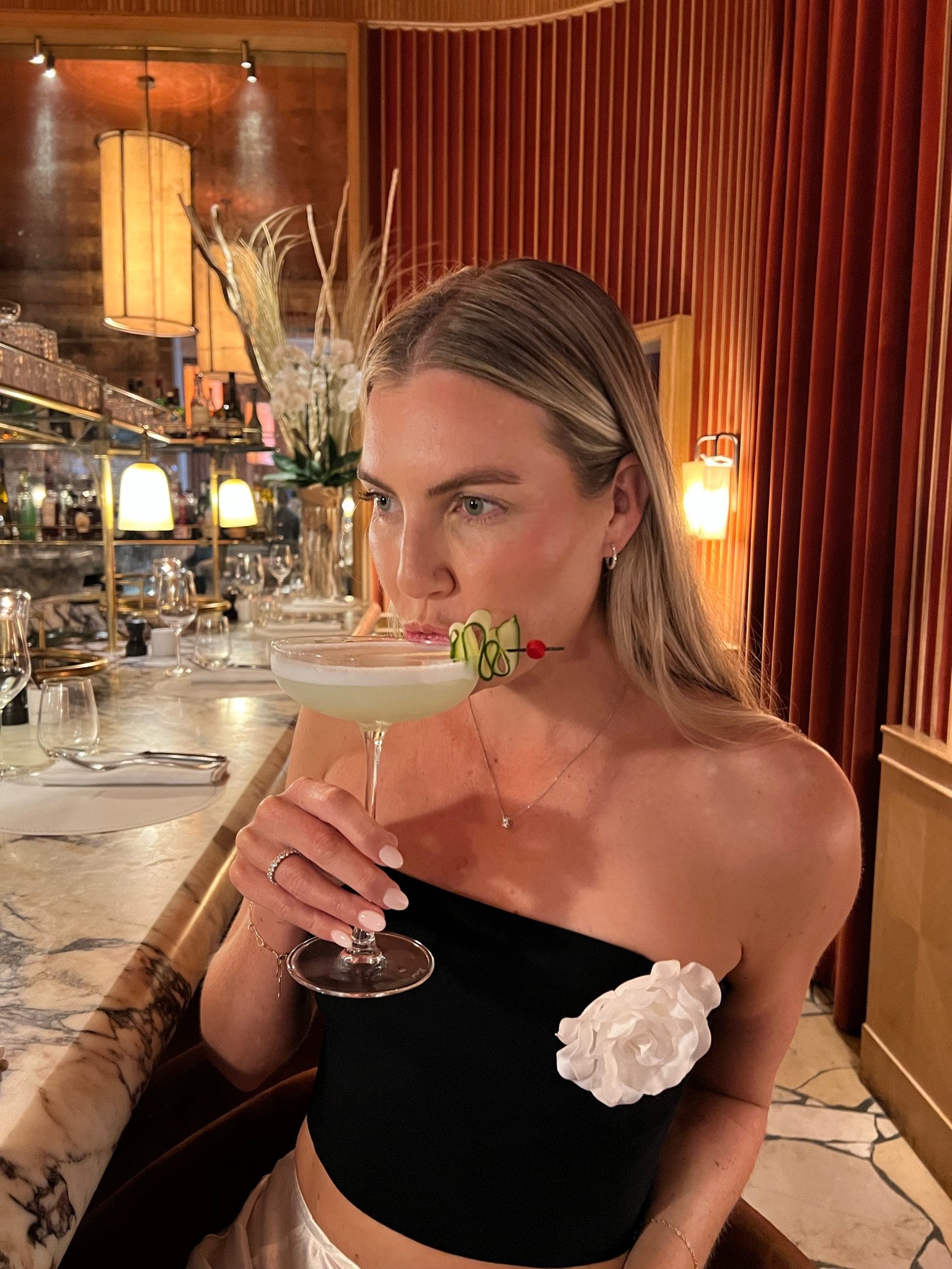 This top and skirt combo was everything! 